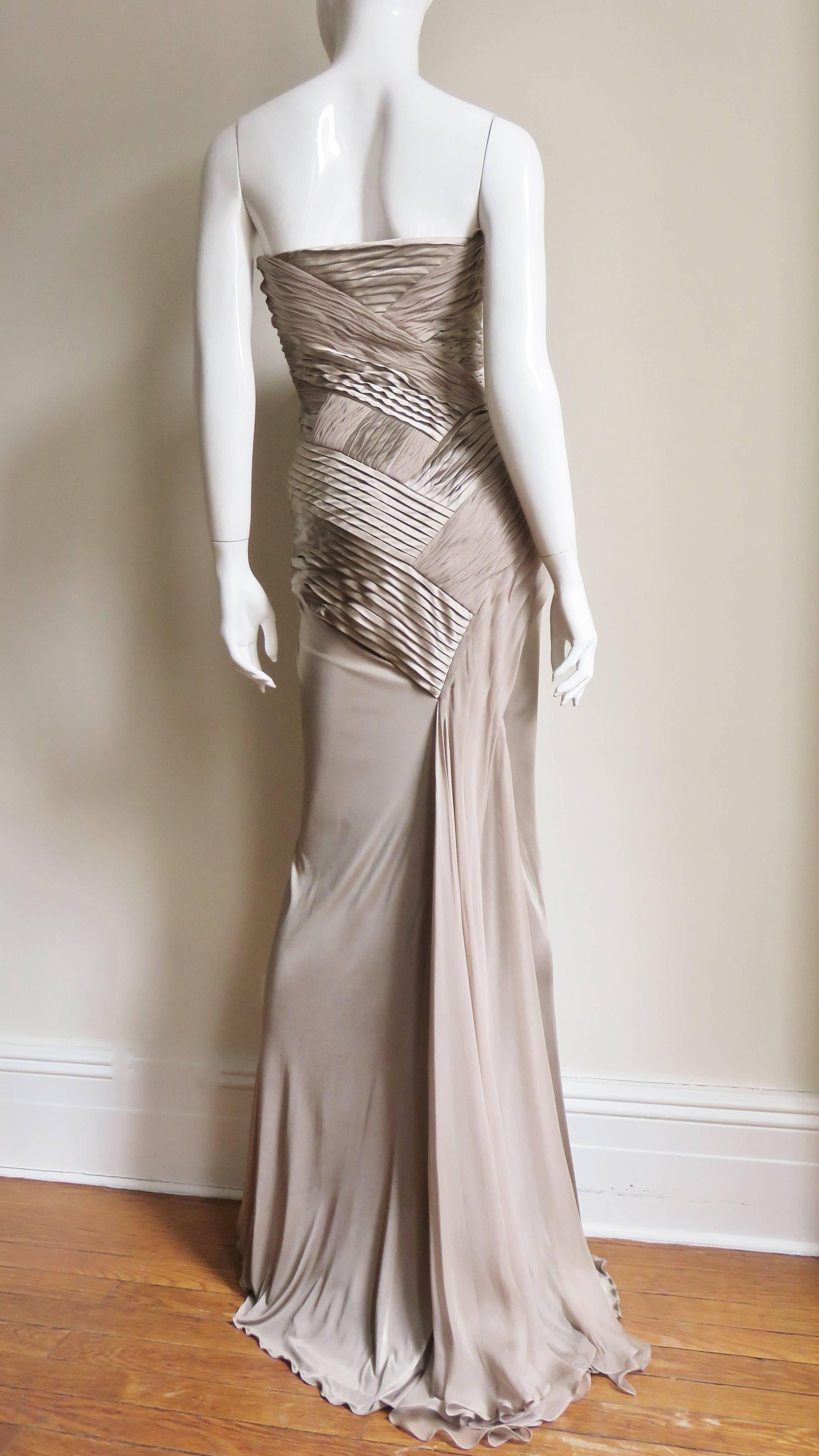 Versace Detailed Silk Strapless Gown 5