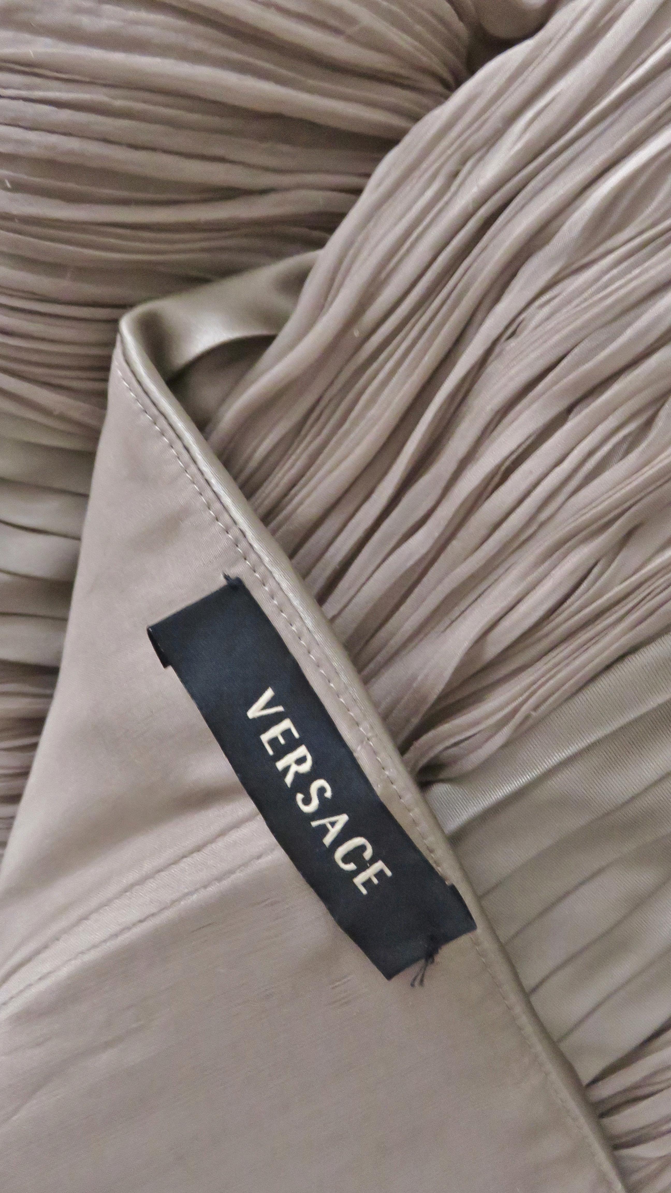 Versace Detailed Silk Strapless Gown 6