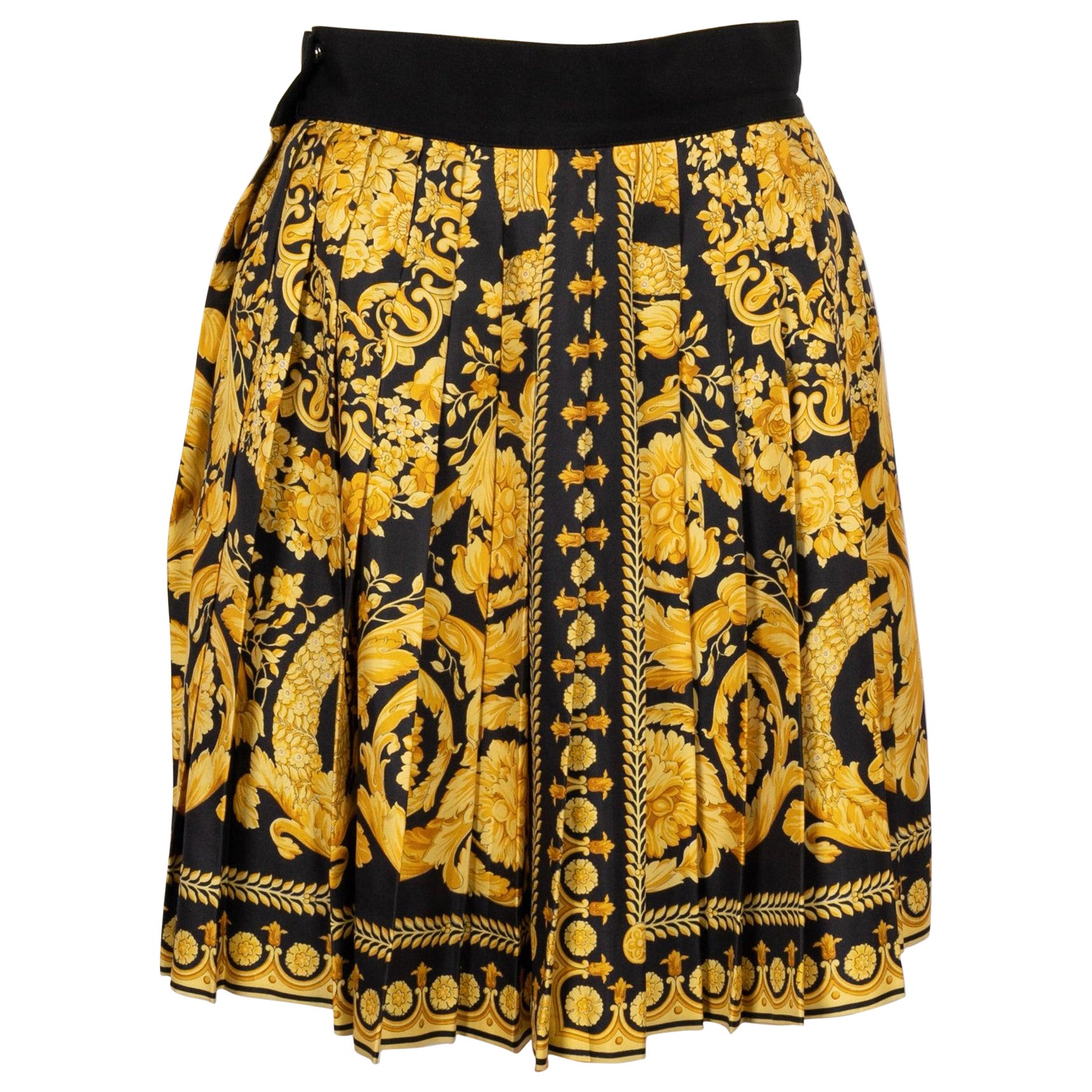 Versace Faltenrock aus Seide mit goldenen Mustern aus Seide, 1991