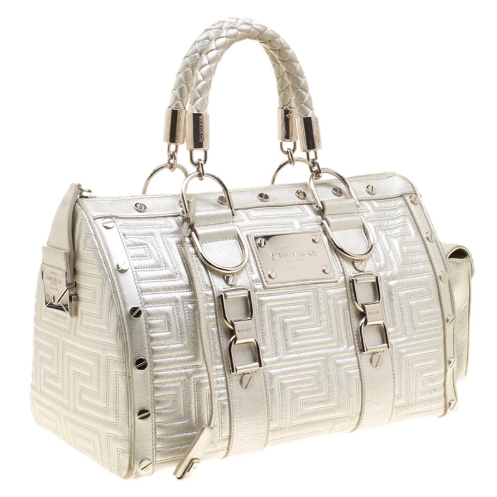 Versace Silver Quilted Patent Leather Snap Out Of It Satchel In Good Condition In Dubai, Al Qouz 2