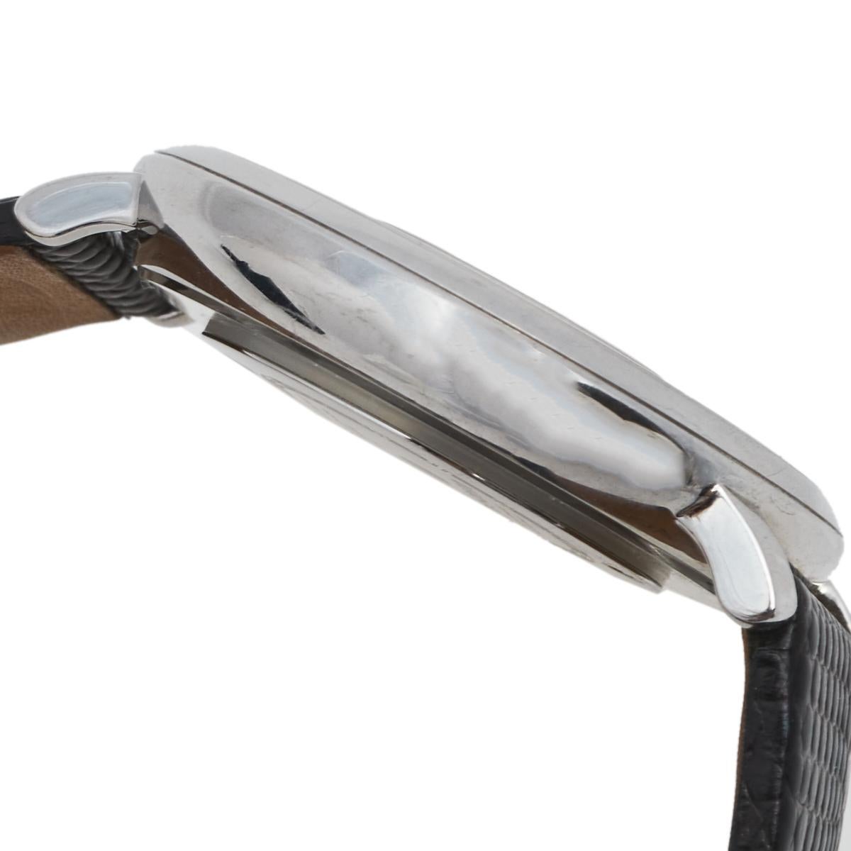 Contemporary Versace Silver Stainless Steel Leather Venus VFH Women's Wristwatch 39 mm