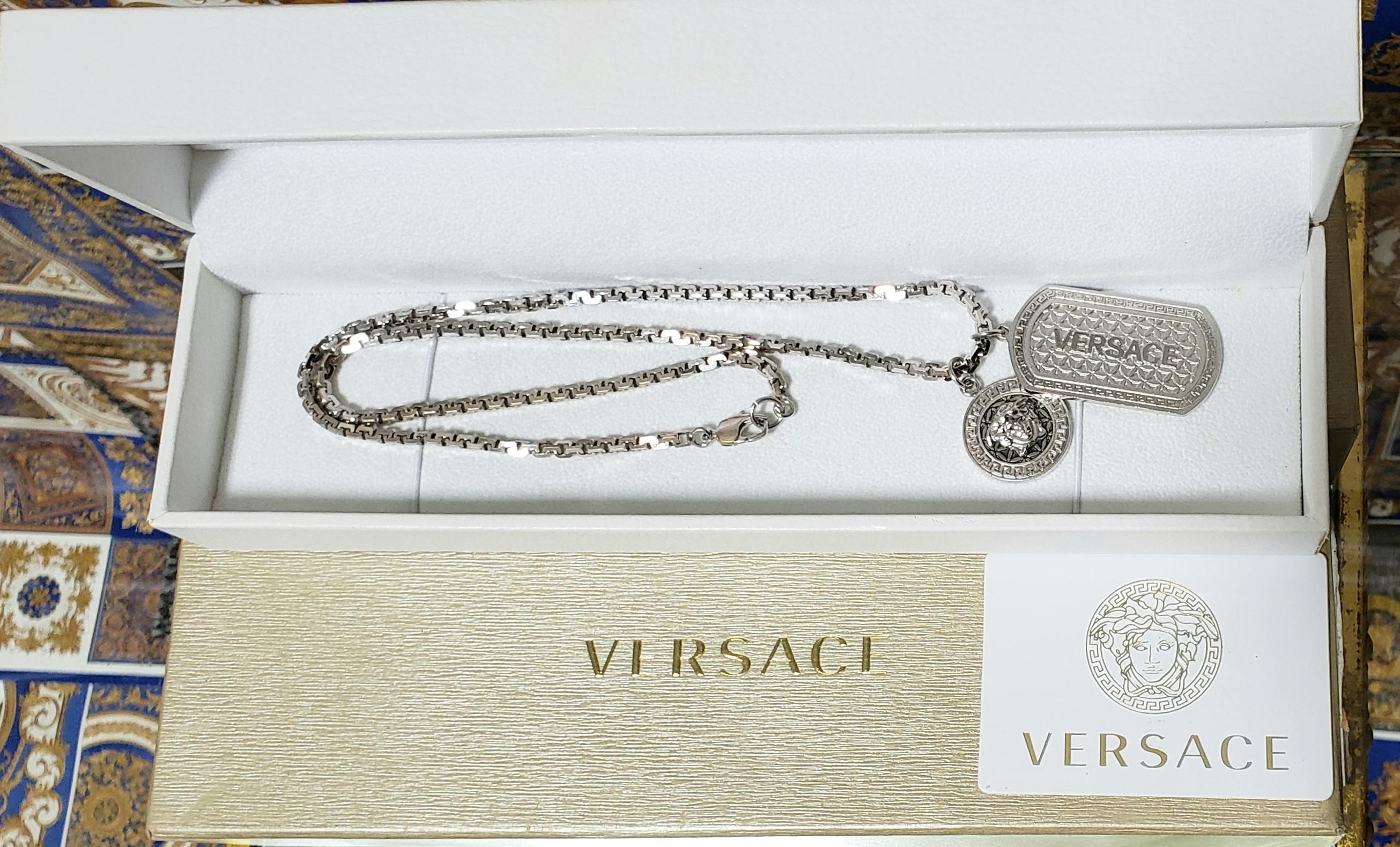 VERSACE SILVER TONE CHAIN MEDUSA DOUBLE Medallion In New Condition In Montgomery, TX