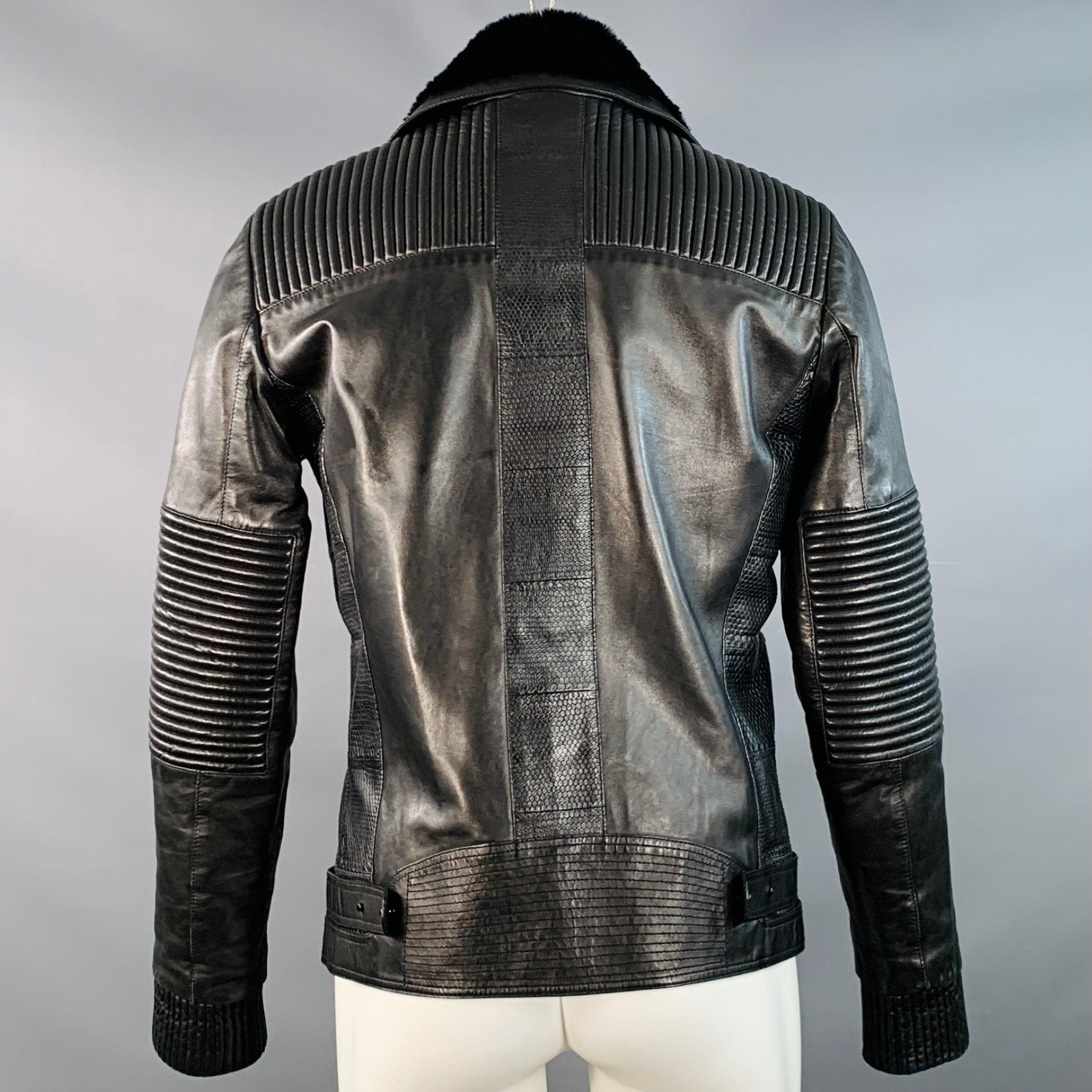 Versace Taglia 38 Giacca da moto in pelle nera e finto shearling In condizioni buone in vendita a San Francisco, CA