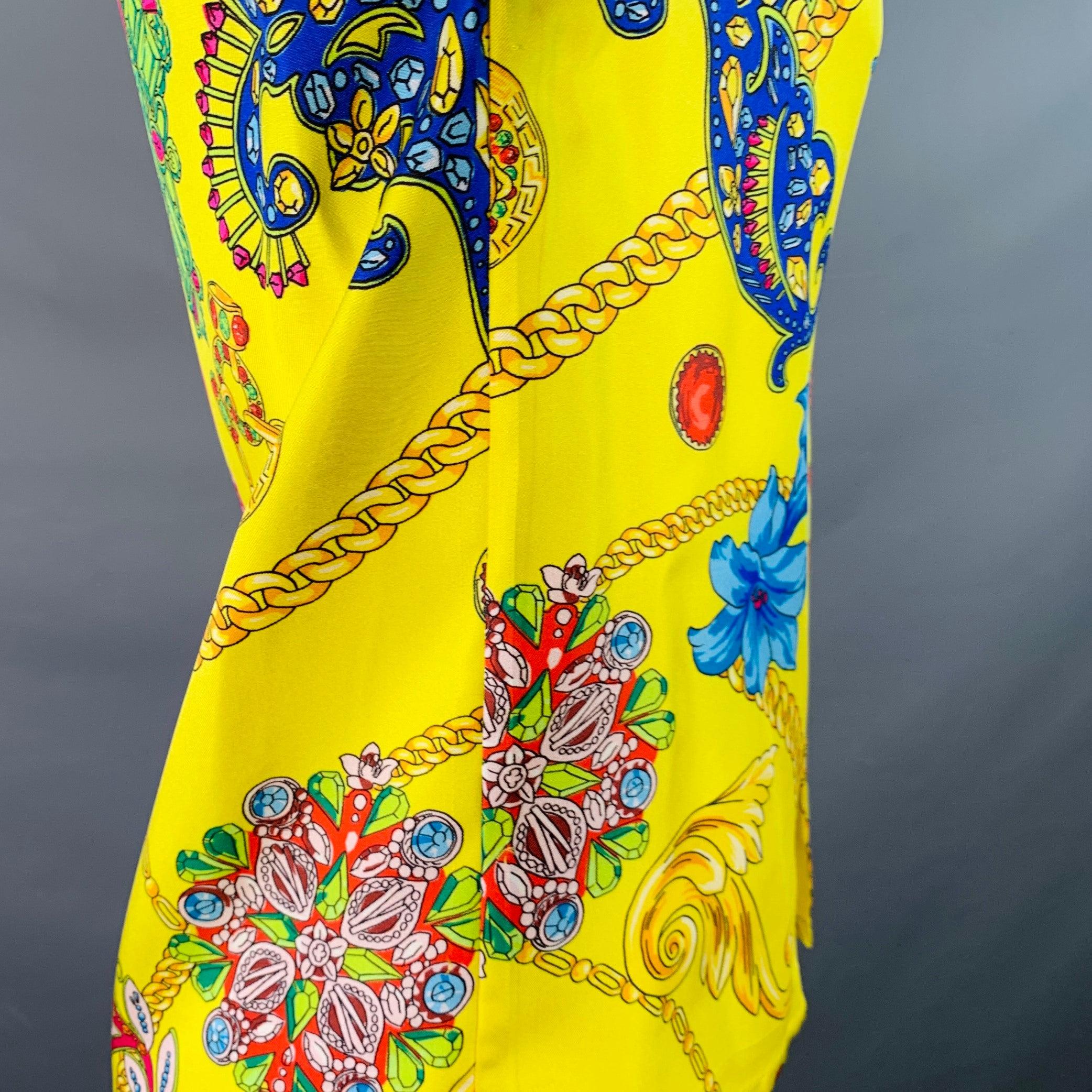 VERSACE Taille M Chemise à manches courtes en sergé baroque multicolore jaune en vente 1