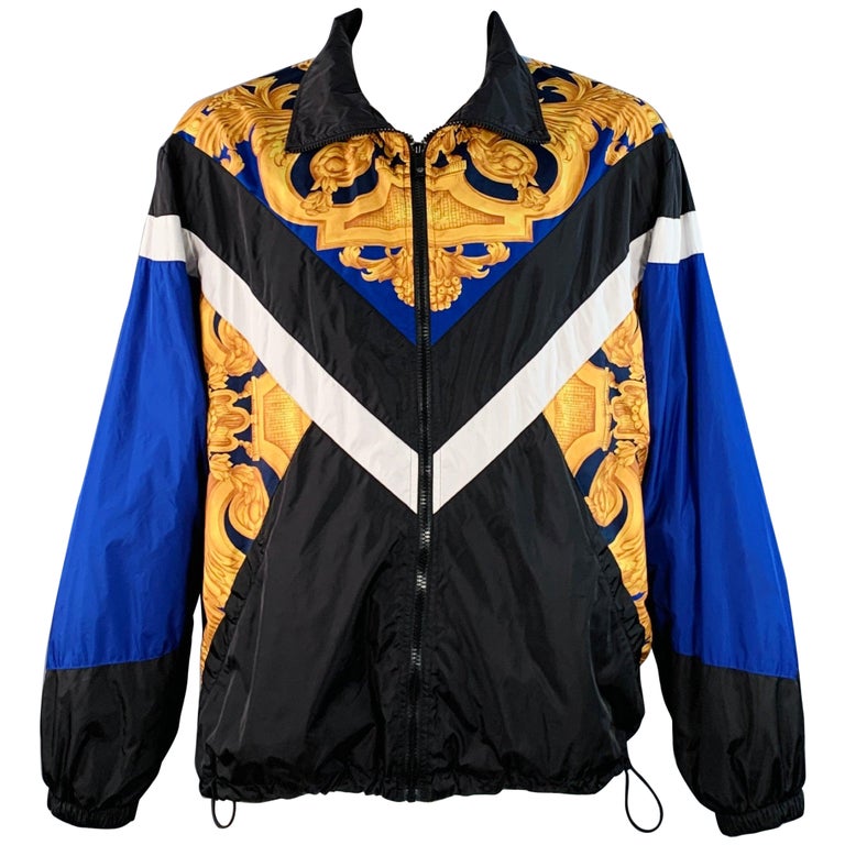 VERSACE Giacca a vento in misto poliammide barocca in nero blu oro