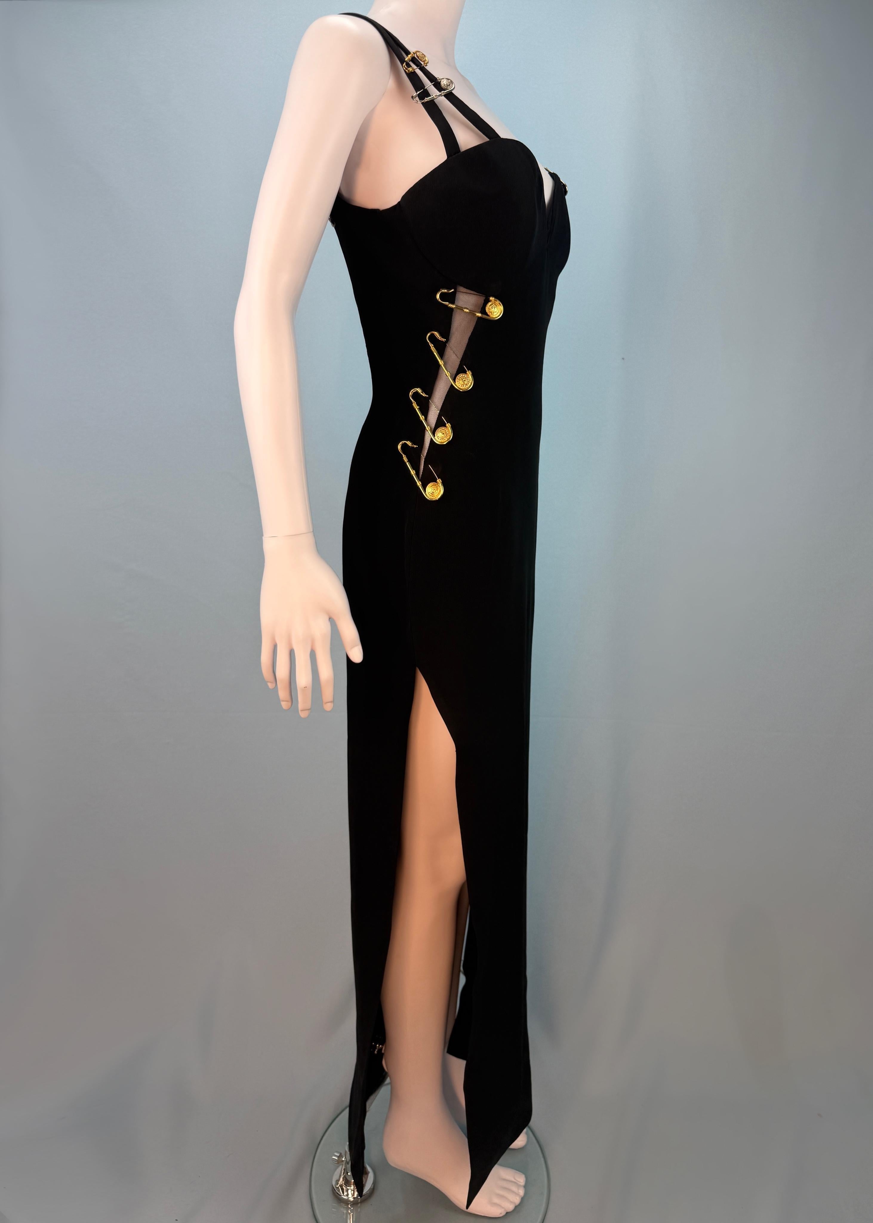 Versace Spring 1994 Runway Safety Pin Black Gown In Good Condition In Hertfordshire, GB