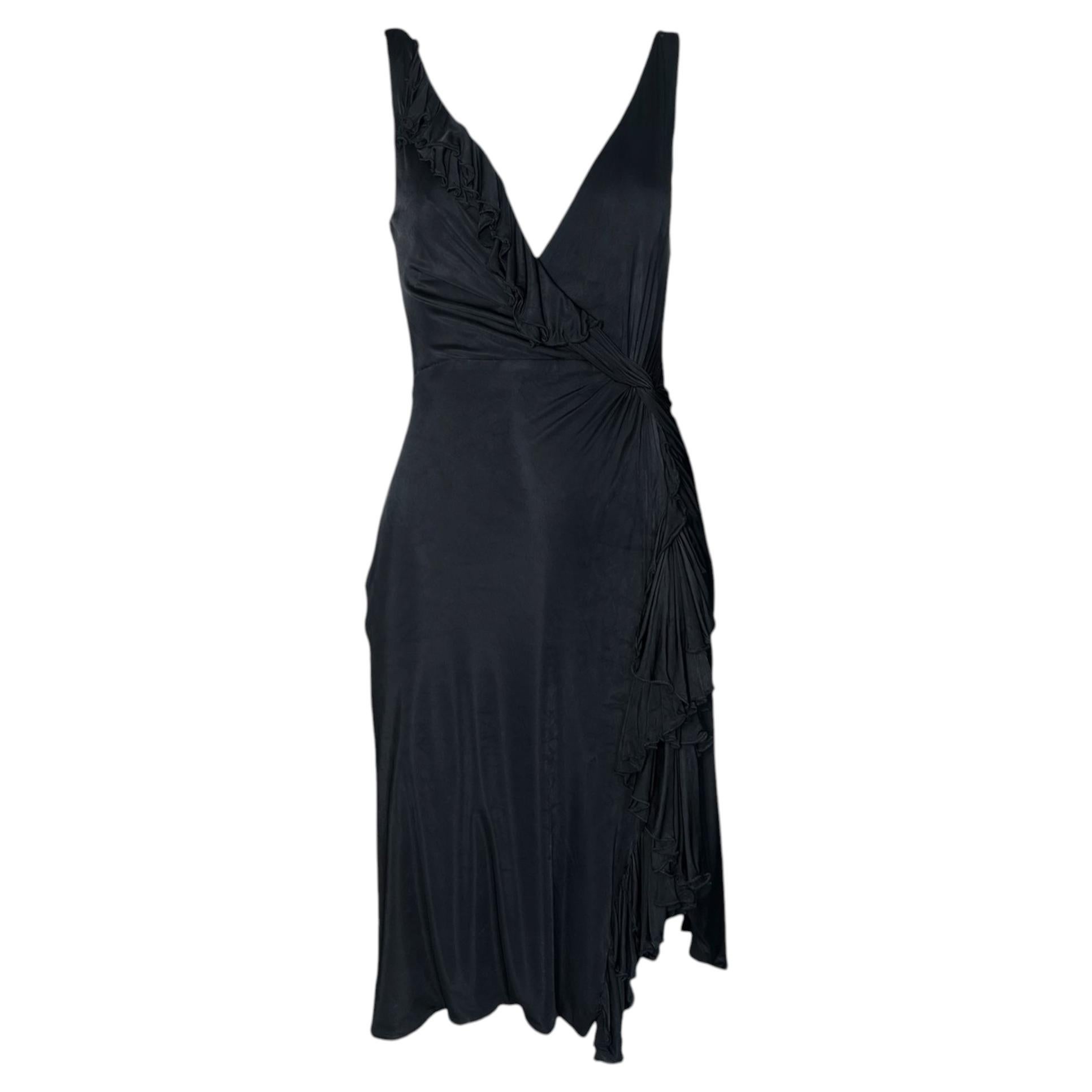 Vestido mini de discoteca de jersey con volantes de Versace, colección Primavera 2004, en negro carbón