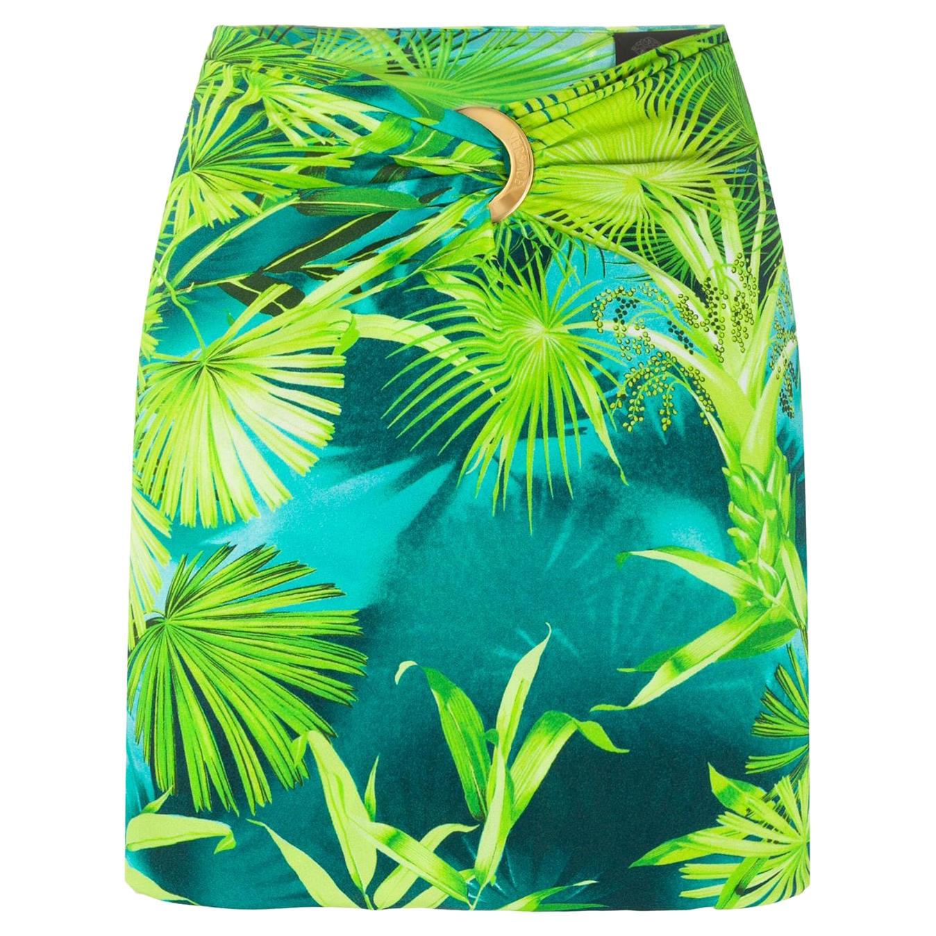 Versace Spring 2020 Verde Jungle Print Logo Ring Fitted Mini Skirt Size 38