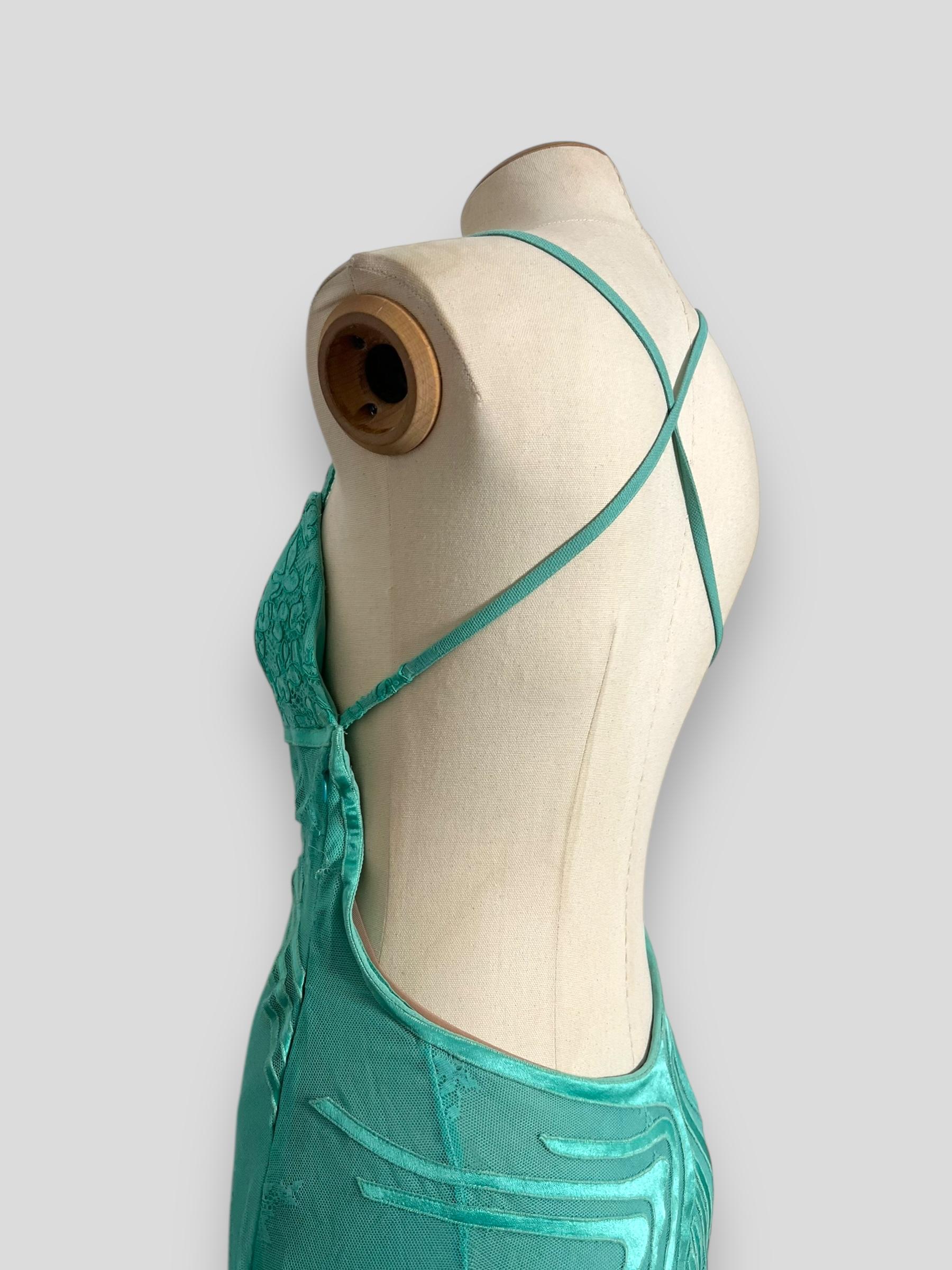 Versace Vestido de Encaje Seafoam Primavera/Verano 2000 en venta 5