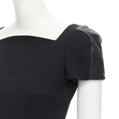 VERSACE Robe fourreau à encolure carrée et manches bouffantes en cuir à couture moulante IT38 XS