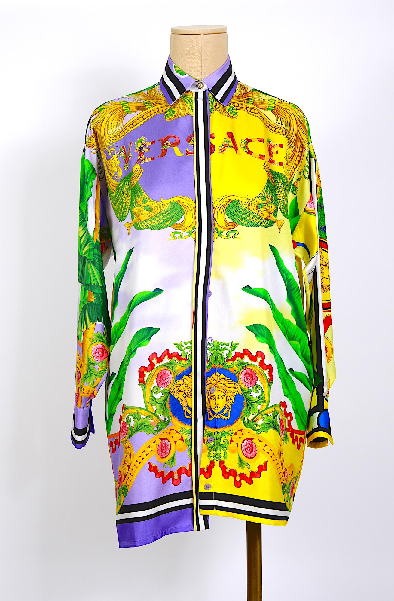Versace SS 2018 printed silk mini shirt dress with the original matching belt In Excellent Condition In Antwerp, BE