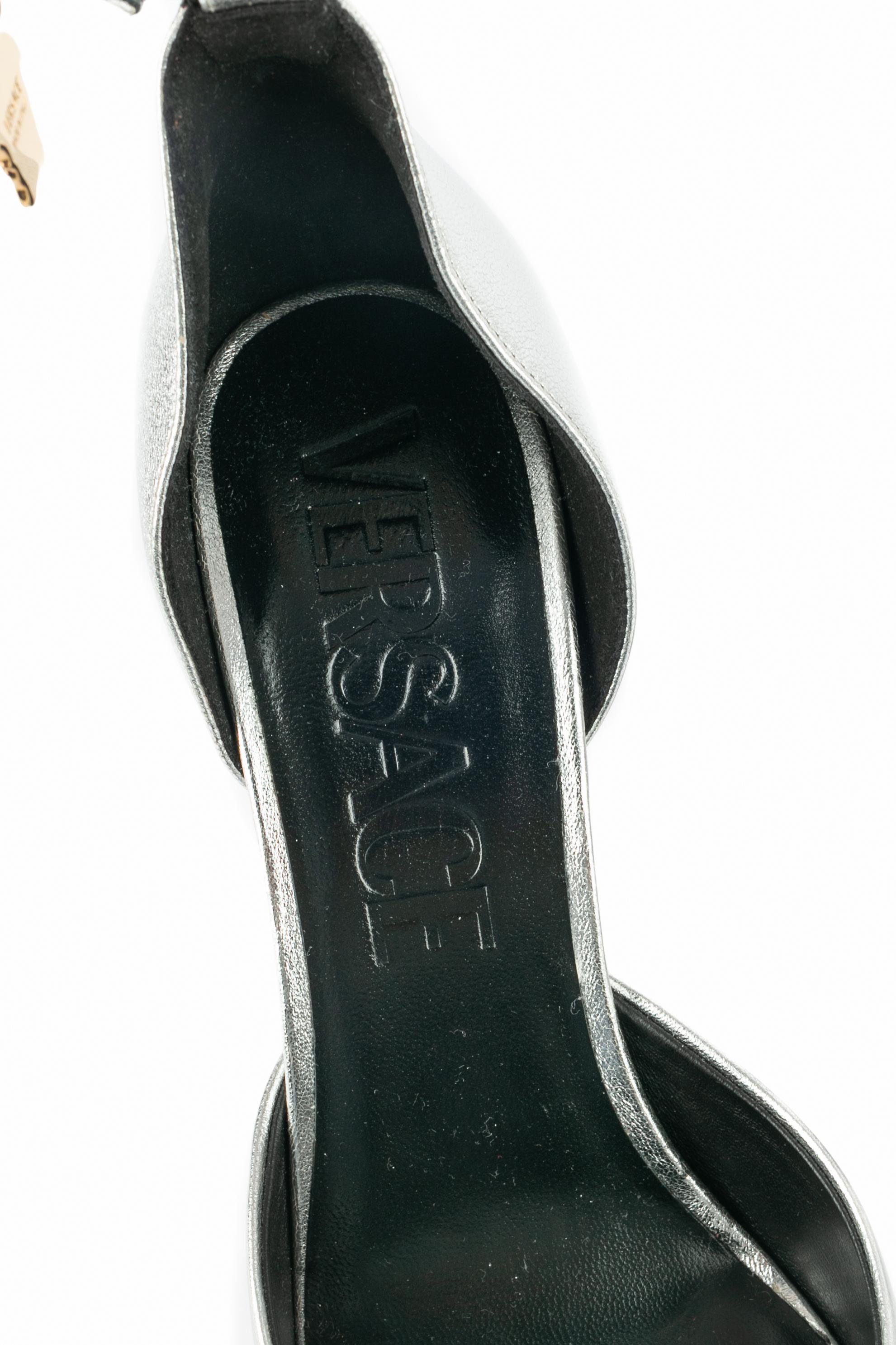 Versace Stöckelschuhe 'Medusa Aevitas' im Angebot 5