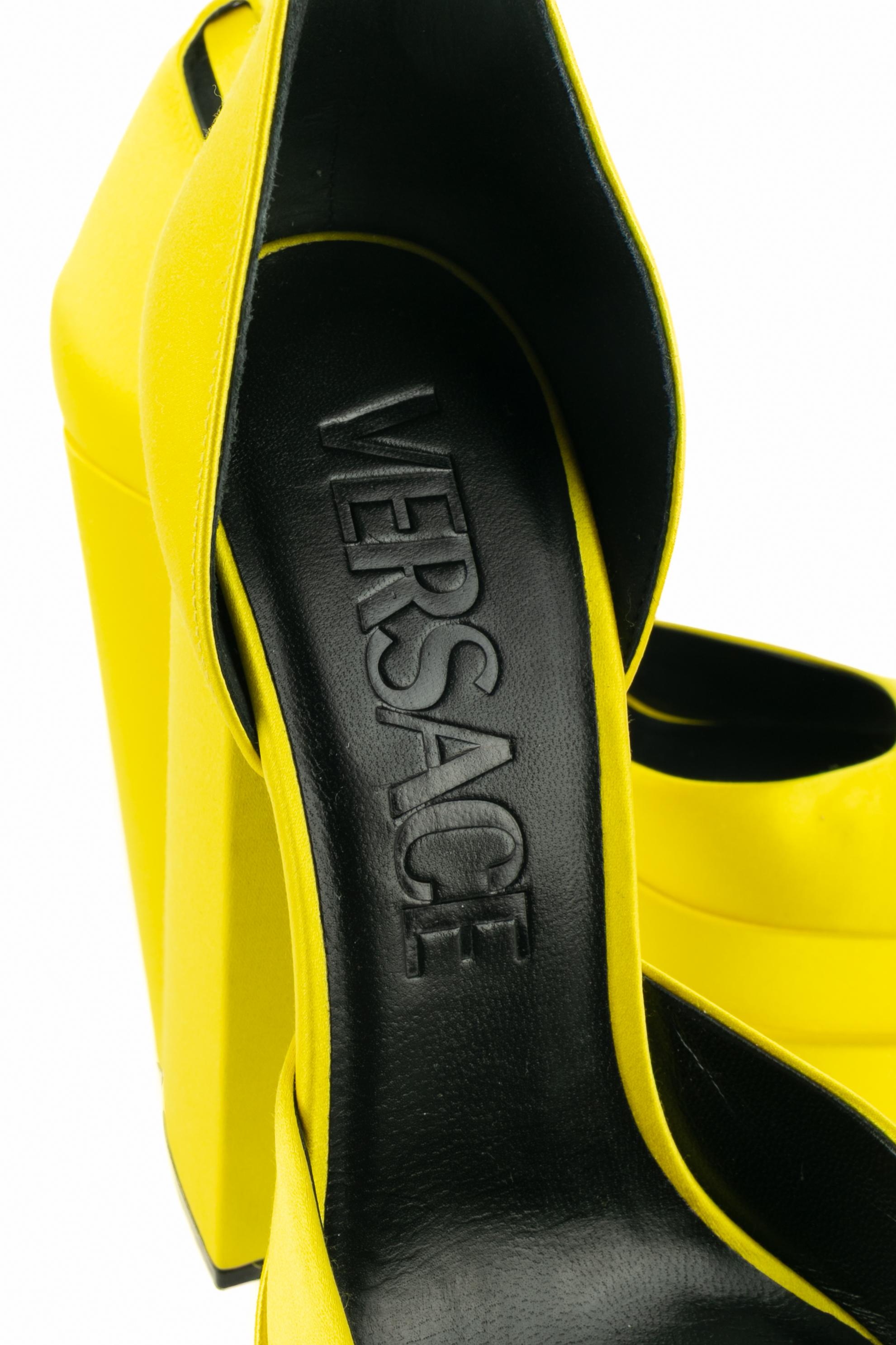 Versace Stilettoes 'Medusa Aevitas' im Angebot 6