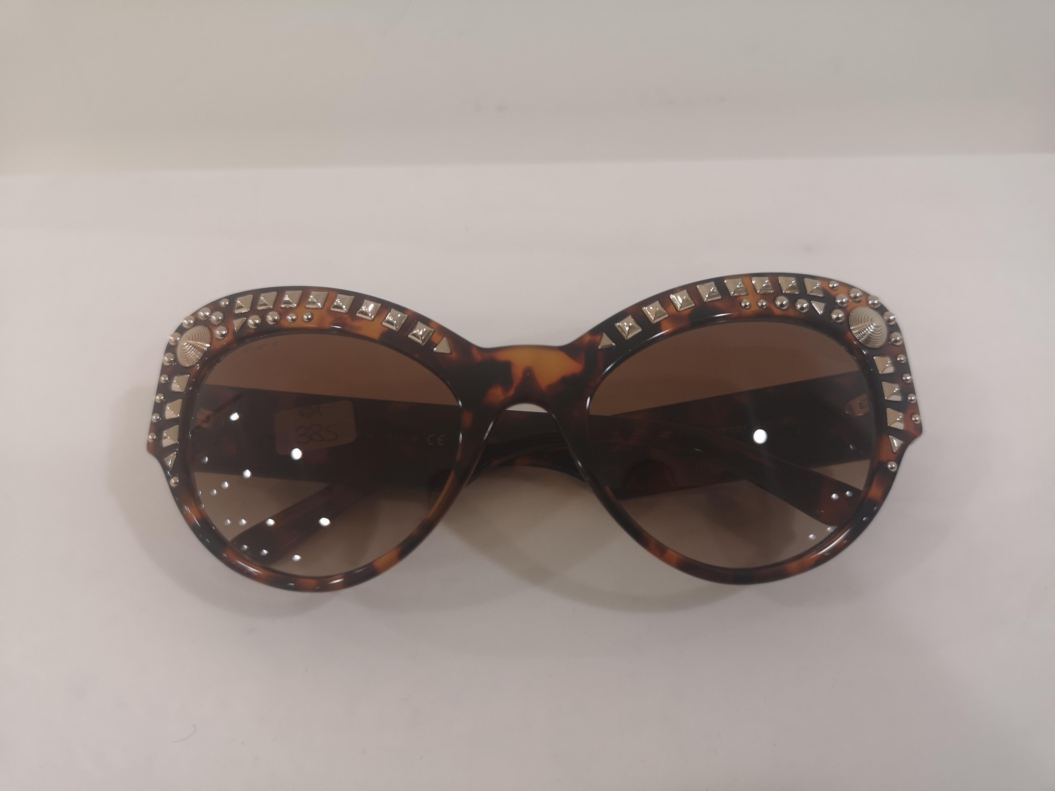 Versace tortoise gold studs Sunglasses NWOT 4