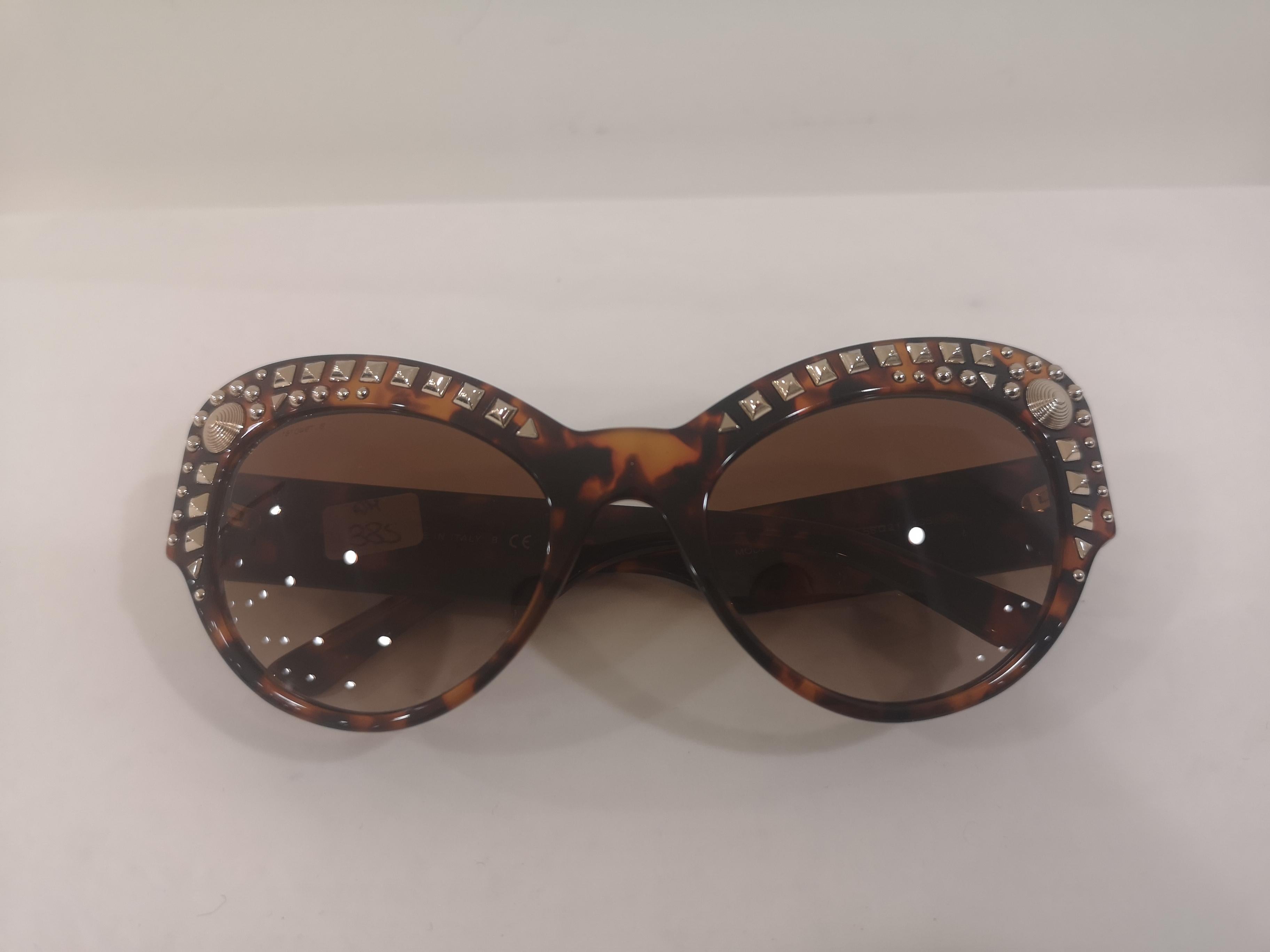Versace tortoise gold studs Sunglasses NWOT 3