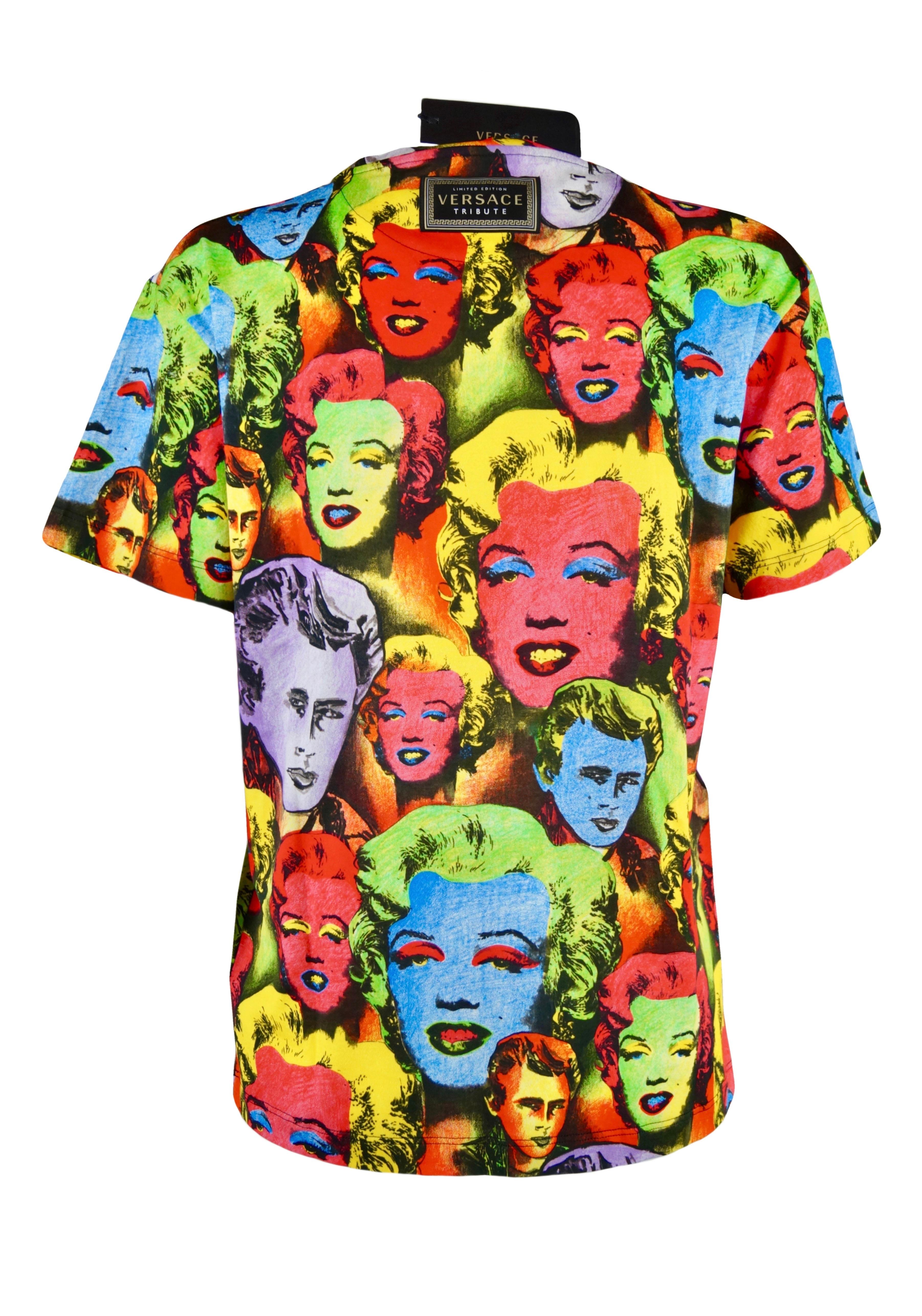 VERSACE Tribute 2017
WARHOL SS 1991 T-Shirt
Limited Edition 
Size S
Unisex
Made in Italy
Flat measures:
Length cm. 65
Shoulders cm. 48
Bust cm. 49.5
Sleeve cm. 18.5
New with tag, never used