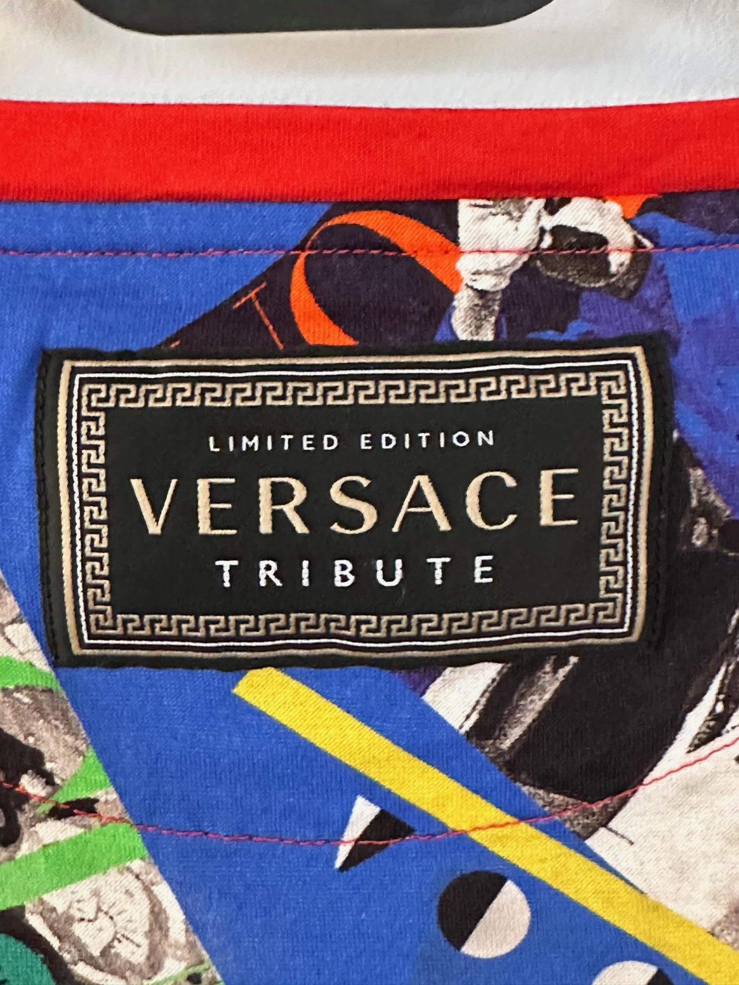 Pink Versace tribute t-shirt For Sale