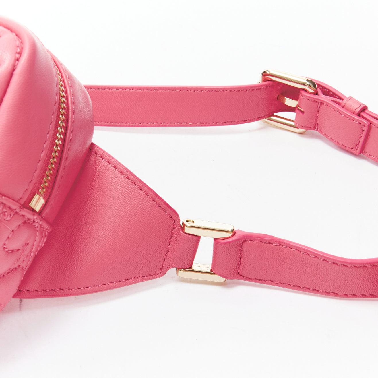 VERSACE Vanitas Barocco bolso cruzado de cintura en piel acolchada rosa Medusa dorada en venta 3