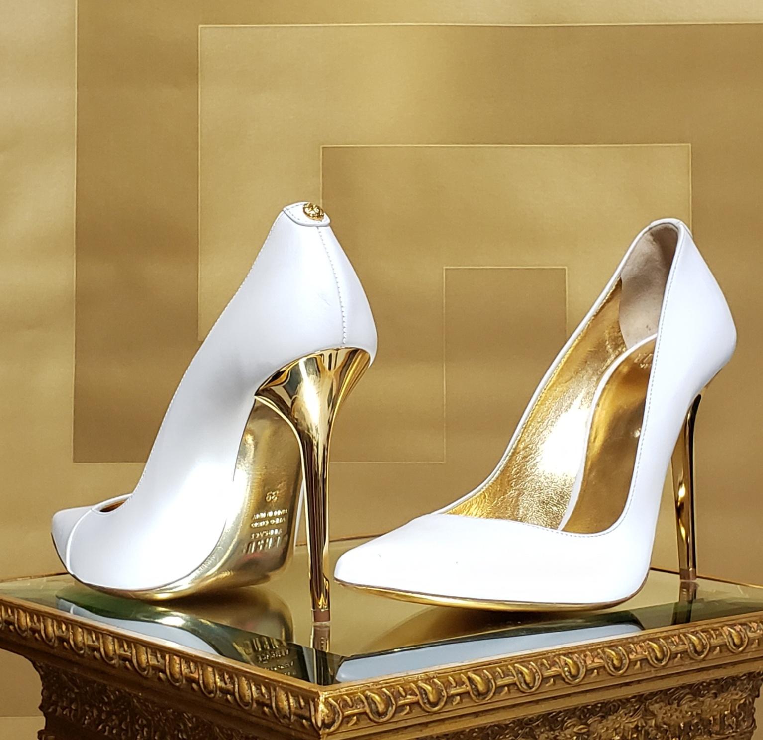VERSACE VERSUS + Anthony Vaccarello White Leather Pumps  39 - 9 4