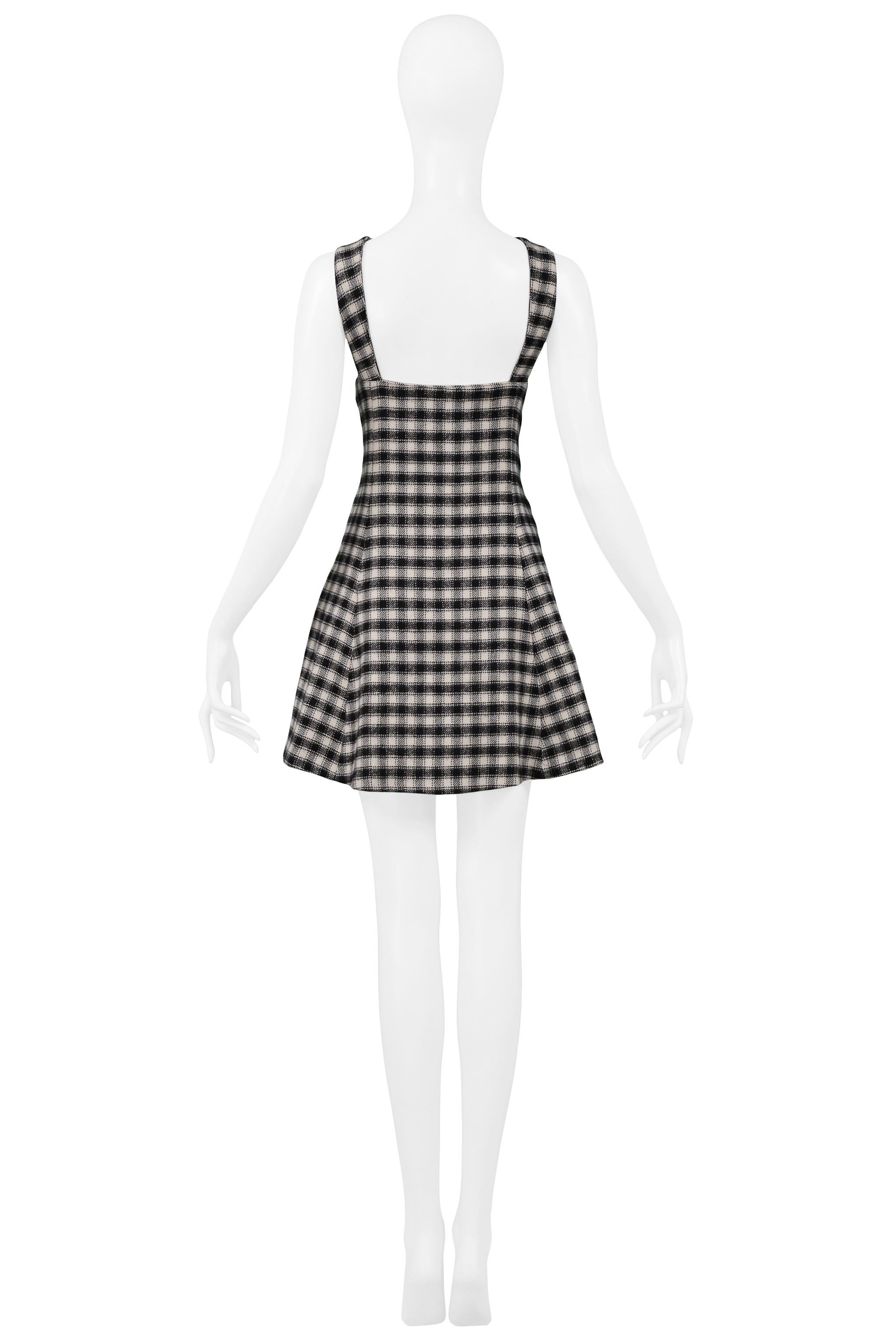 Versace Versus Vestido de Tirantes a Cuadros Blanco y Negro con Medallones Plateados en venta 2