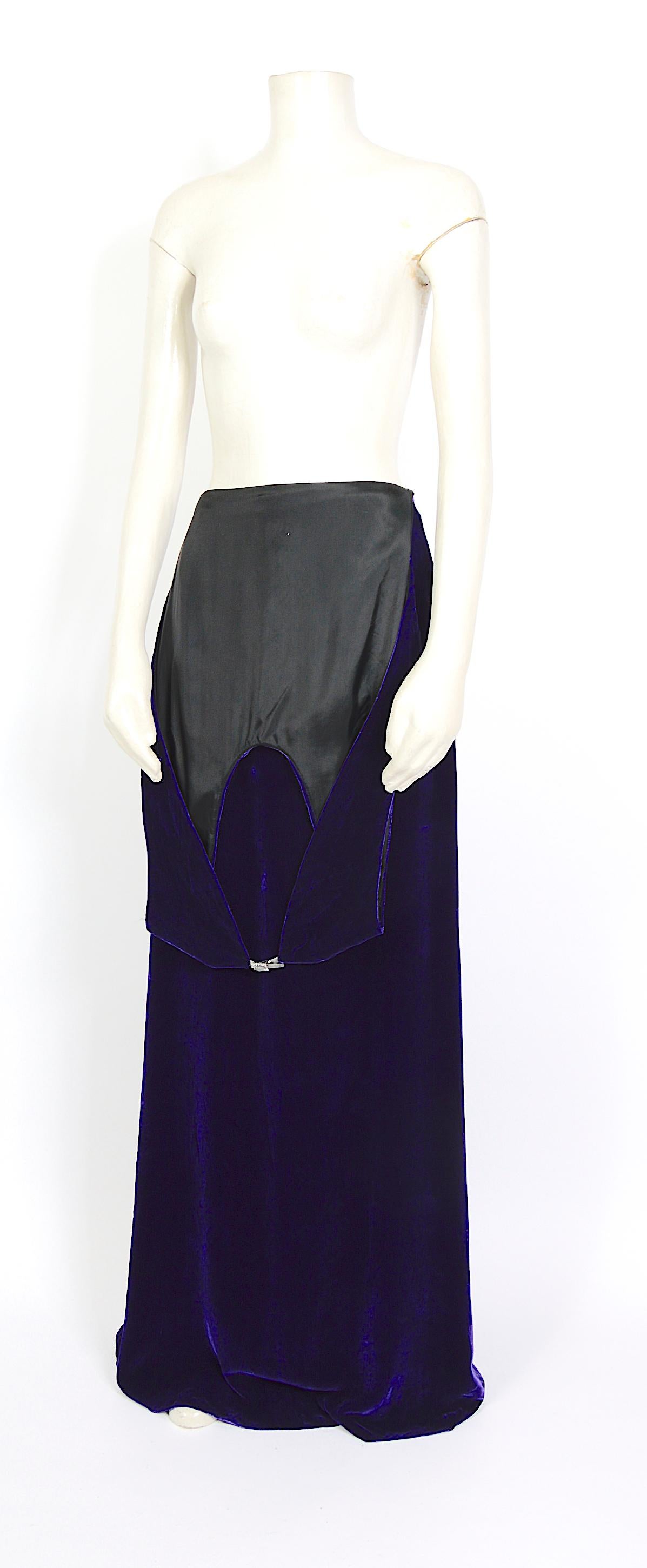 Versace Versus vintage early 2000 open back purple crushed silk velvet dress For Sale 1