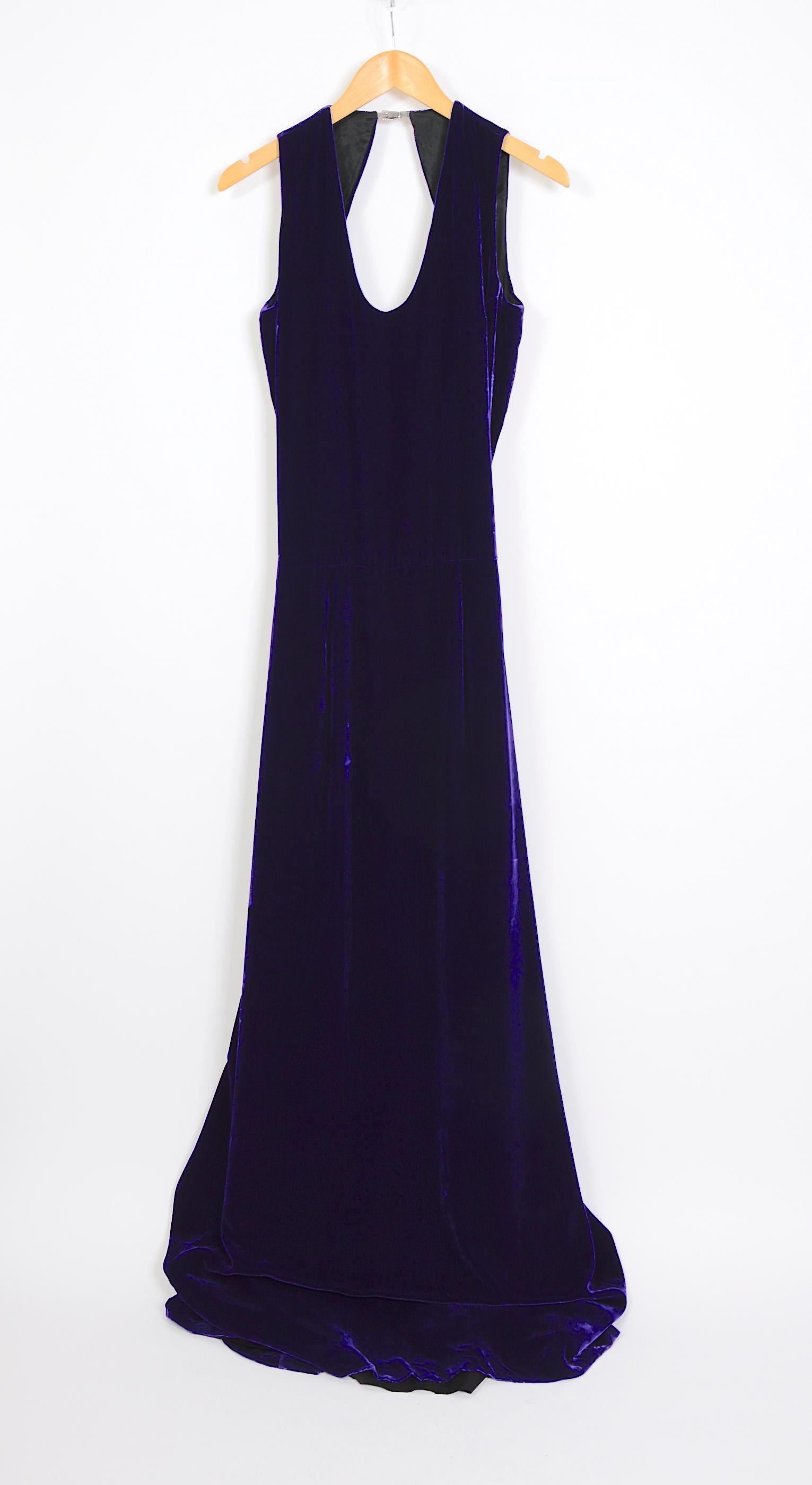 Versace Versus vintage early 2000 open back purple crushed silk velvet dress For Sale 2