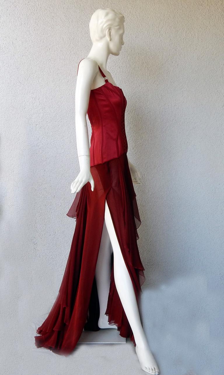 Versace Vintage 2003 Killer Red Corset Dress Gown In New Condition In Los Angeles, CA