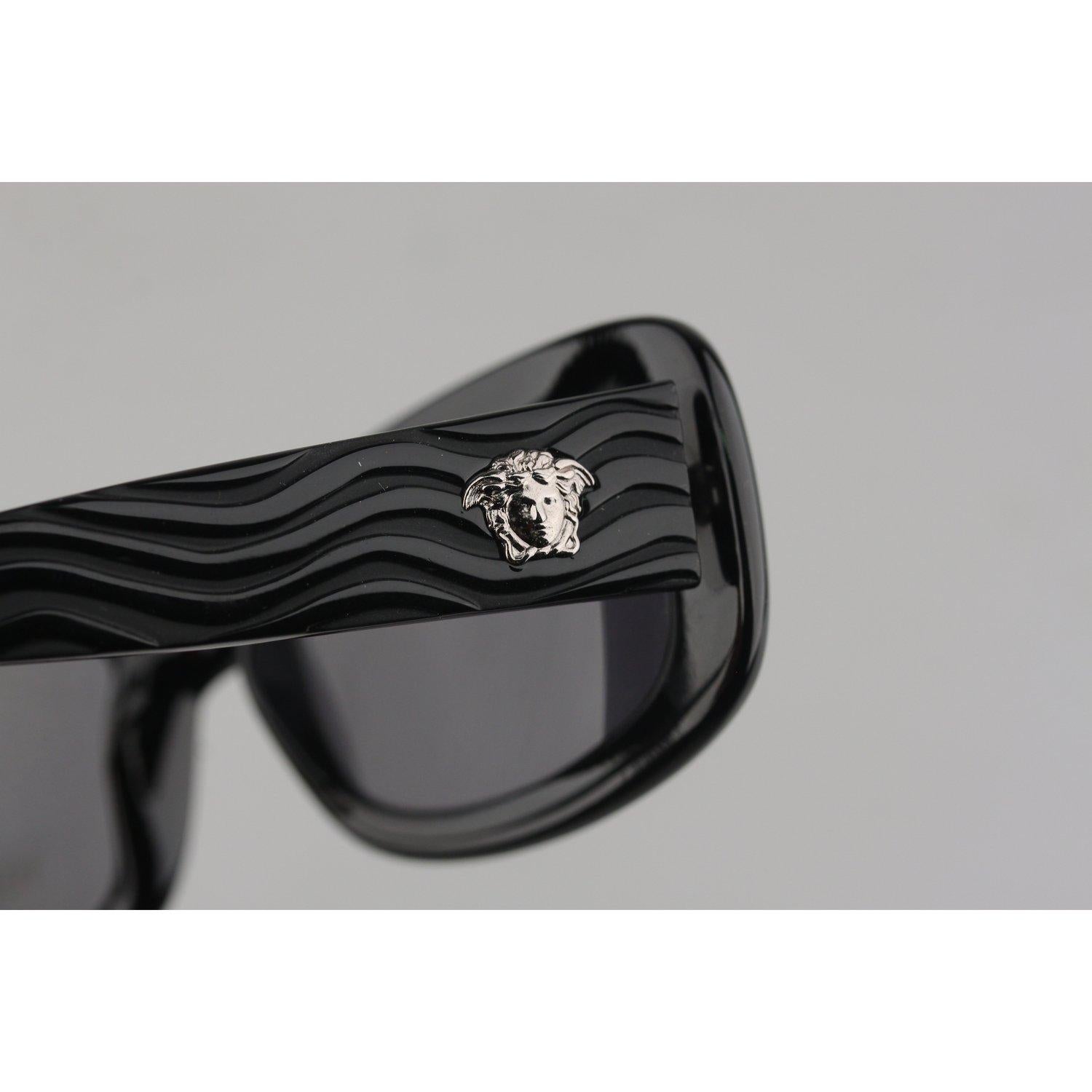 Versace Vintage Black Sunglasses Mod 257 Col 374 50/12mm 1