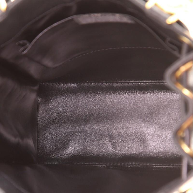 Versace Vintage Medusa Drawsting Umhängetasche verschönert Leder klein für Damen oder Herren