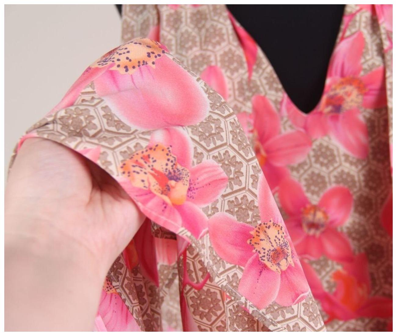 Femenino o masculino VERSACE Seda vintage  Floral en flor  Vestido  40 it flor de lis en venta