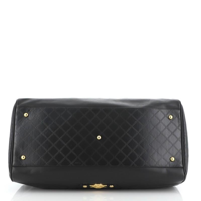 Versace Vintage Sun Duffle Bag geprägtes Leder groß im Zustand „Gut“ in NY, NY