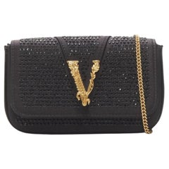 VERSACE Virtus Barocco noir pochette transversale à rabat ornée de cristaux