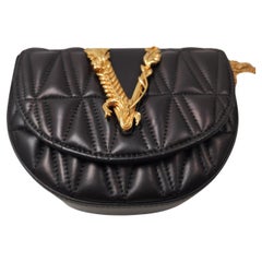 Versace Virtus Riñonera Cadena Piel Acolchada Bolso Pequeño Negro