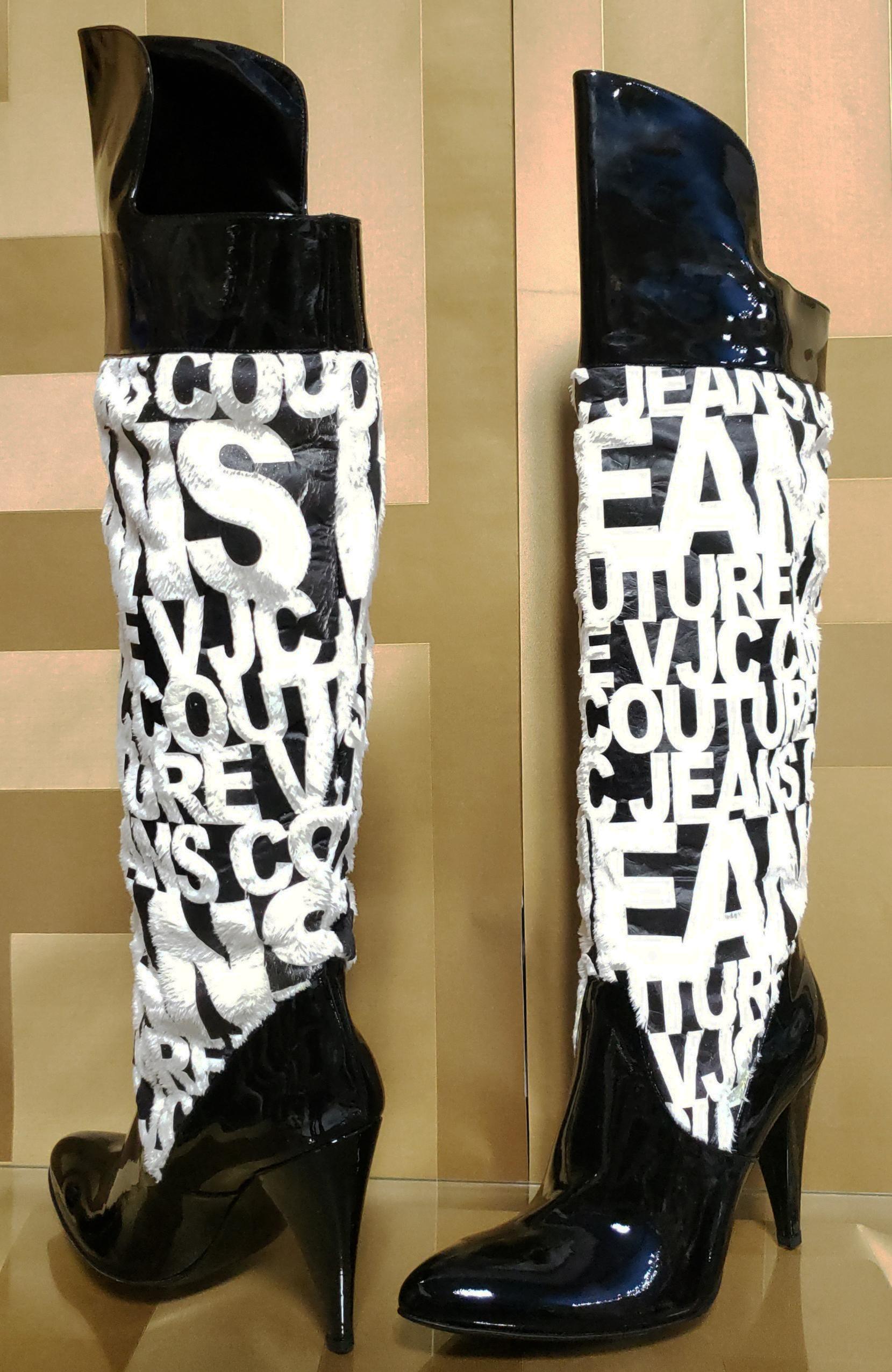VERSACE VJC BLACK AND WHITE PATENT LEATHER and FAUX FUR OVER KNEE BOOTS 39 - 9 In New Condition For Sale In Montgomery, TX