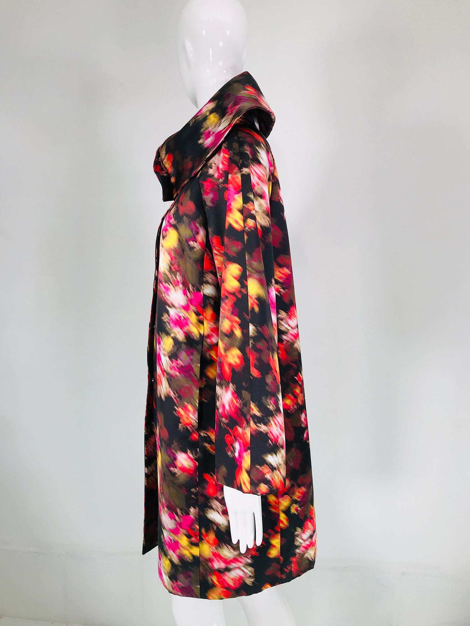 Women's Versace Watery Floral Silk Coat with Rolled Stand Away Collar NWT For Sale