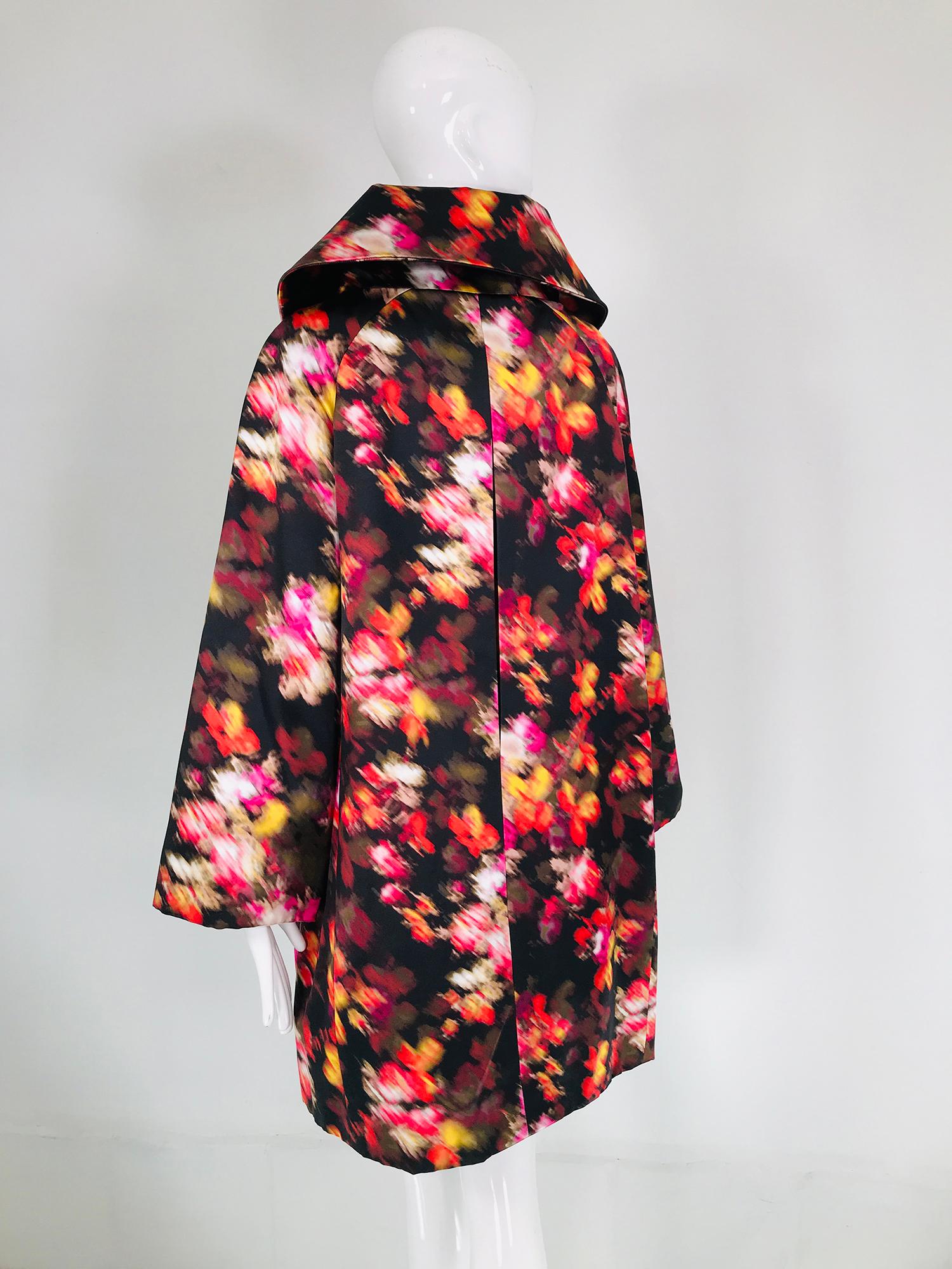 Versace Watery Floral Silk Coat with Rolled Stand Away Collar NWT For Sale 2