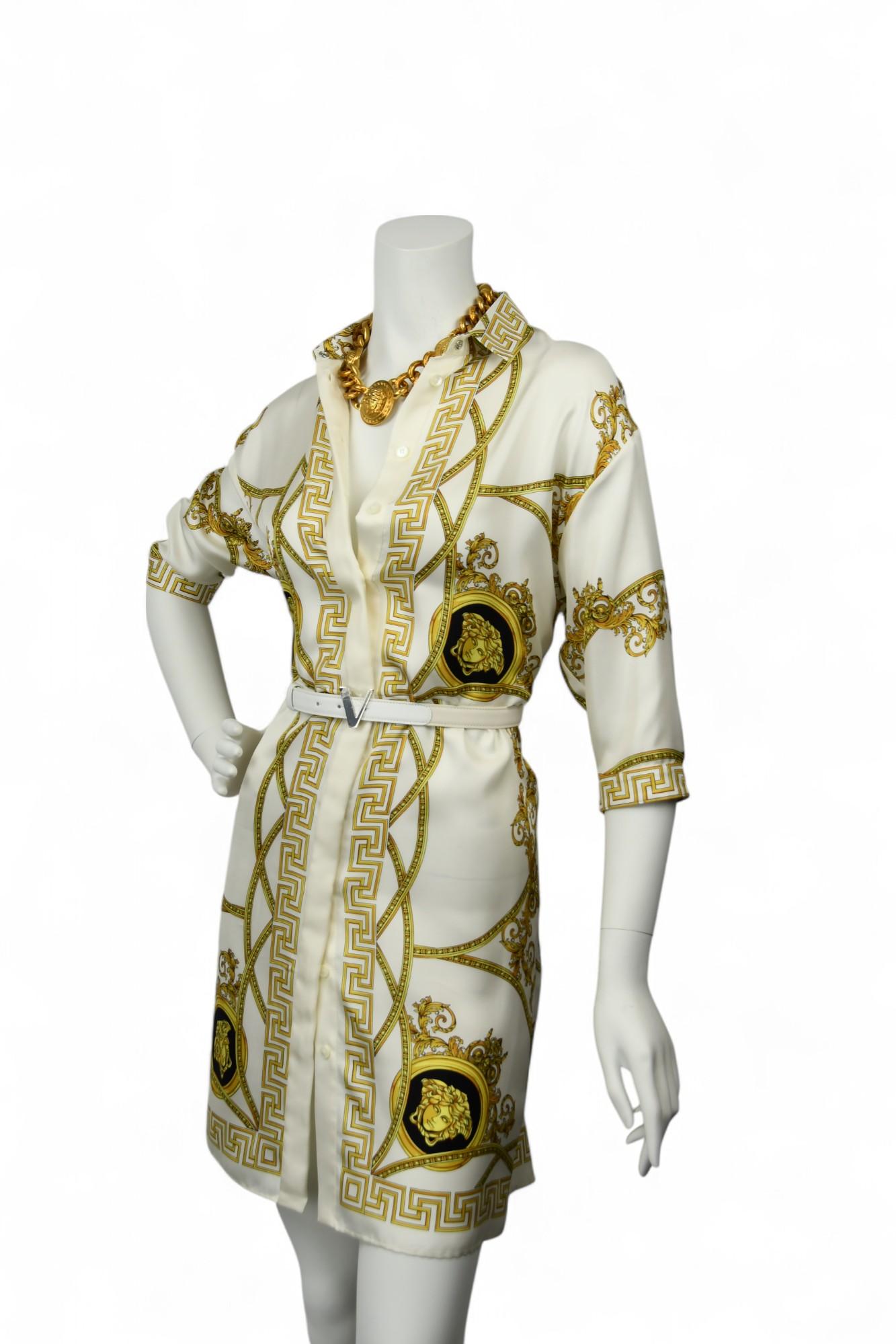 Marron Versace - Robe en soie imprimée blanc baroque  Taille 40 IT en vente