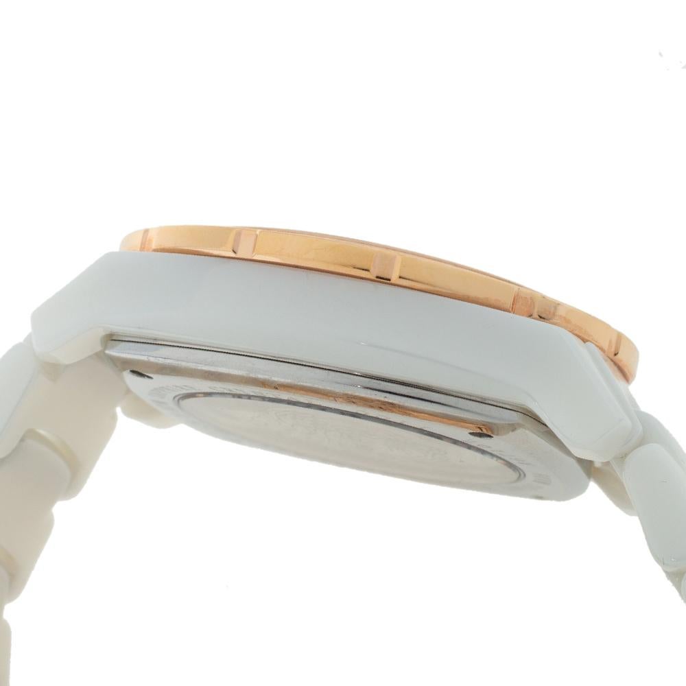 Contemporary Versace White Ceramic Rose Plated Diamond DV One 11CC Unisex Wristwatch 40 mm