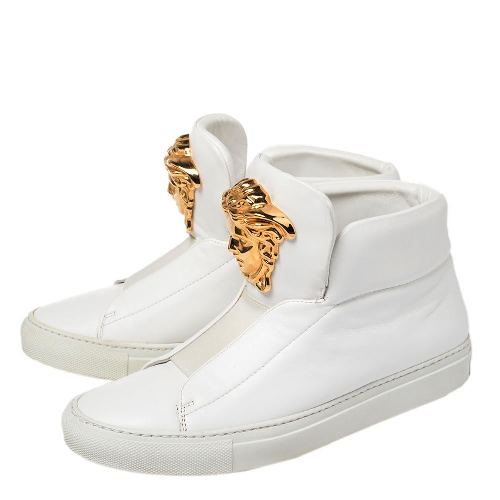Versace White Leather Medusa Slip On High Top Sneakers Size 36 In Good Condition In Dubai, Al Qouz 2