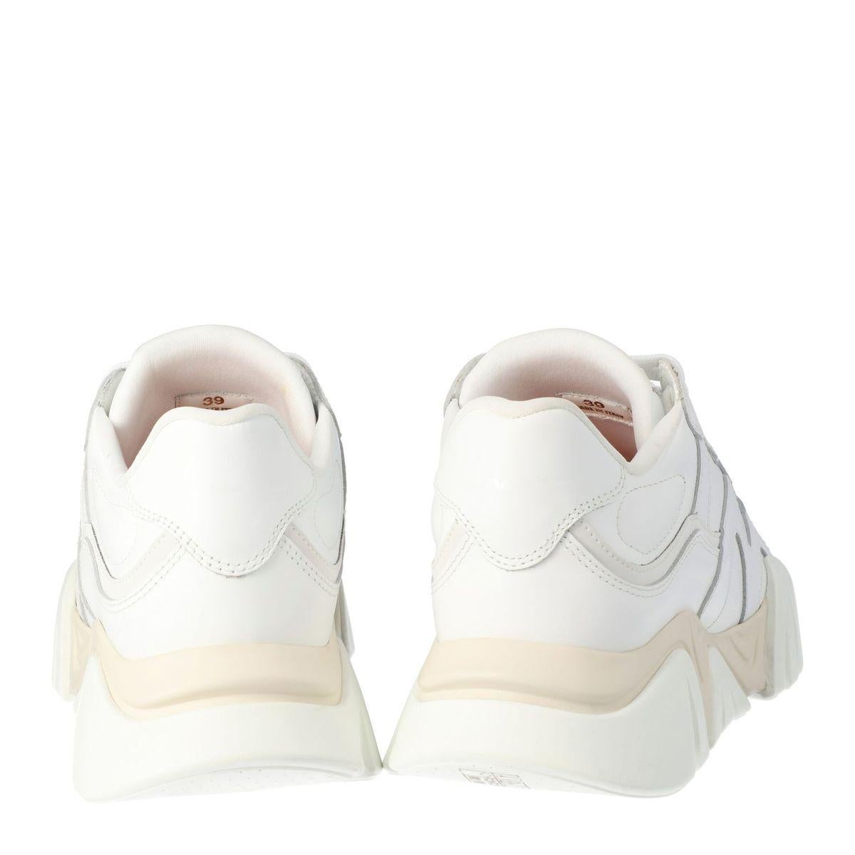 Versace White Leather Squalo Platform Sneakers Size 40 In New Condition In Dubai, Al Qouz 2