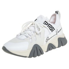 Versace Weiß Nubuck Leder und stricken Stoff Squalo Low Top Turnschuhe Größe 43::5
