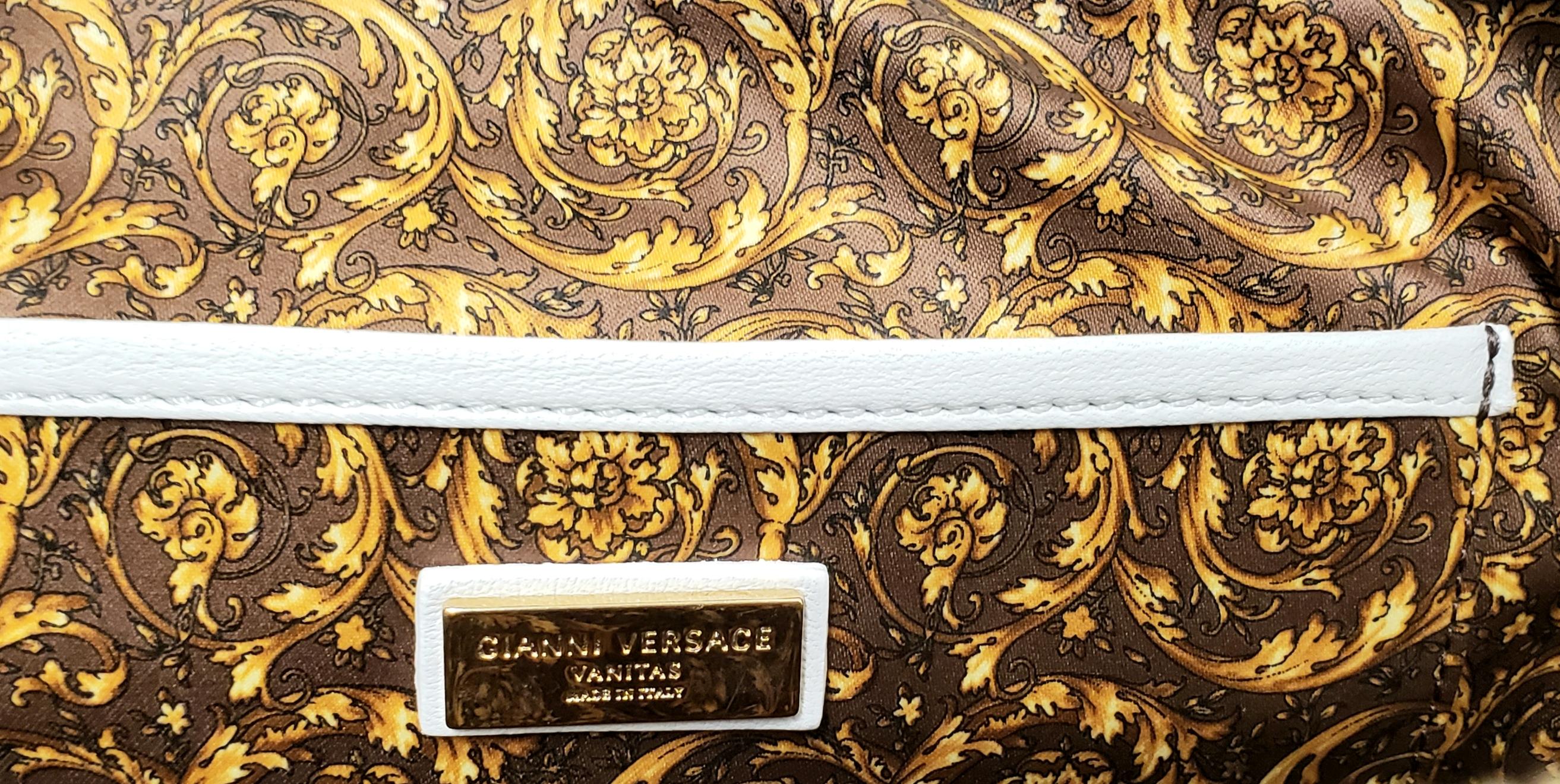 VERSACE WHITE QUILTED LEATHER BAG w/MEDUSA MEDALLION 5
