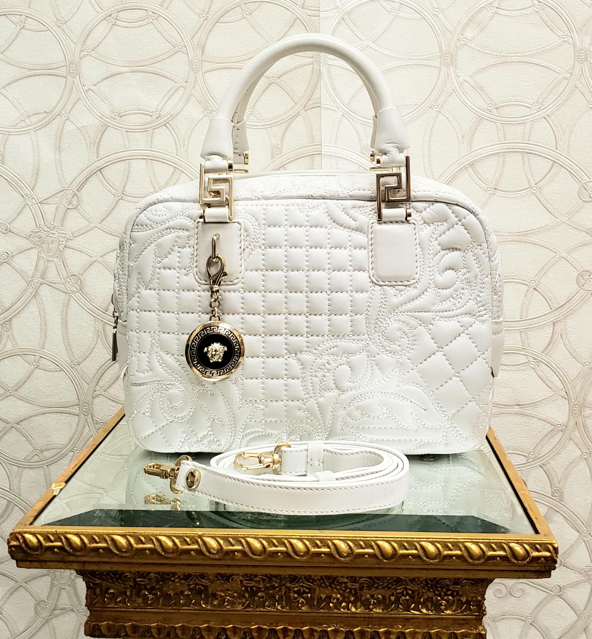 VERSACE WHITE QUILTED LEATHER BAG w/MEDUSA MEDALLION In New Condition In Montgomery, TX
