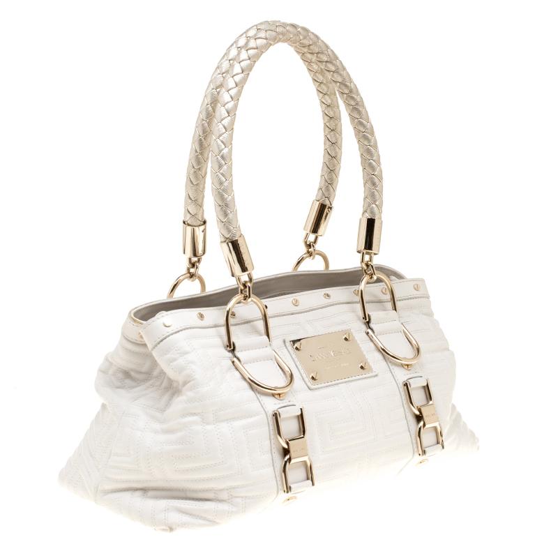 Versace White Quilted Leather Snap Out Of It Tote In Good Condition In Dubai, Al Qouz 2
