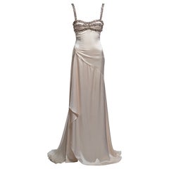 Robe de soirée en satin de soie et mousseline de soie blanche avec cristaux de Versace, FW 2004