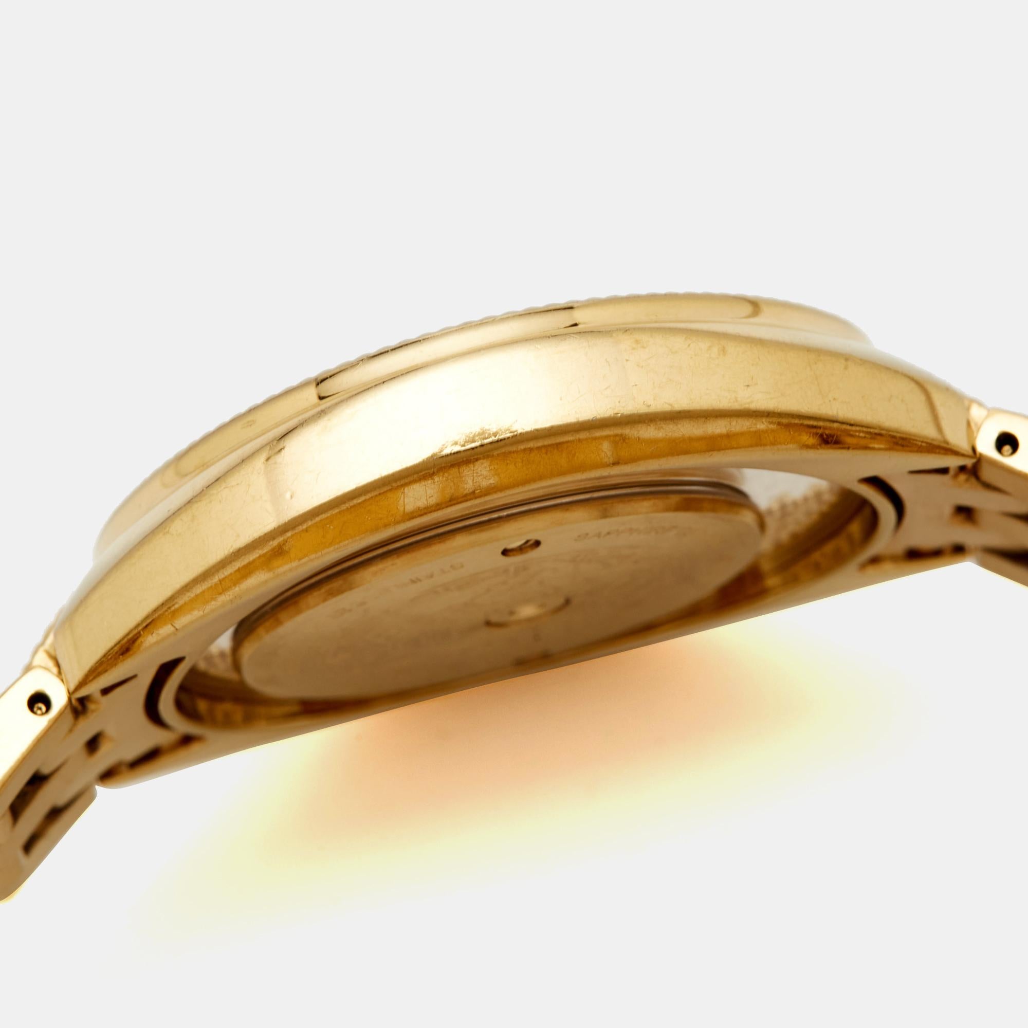 Versace White Yellow Gold Plated Spirit 86Q70D002S070 Women's Wristwatch 39 mm For Sale 3