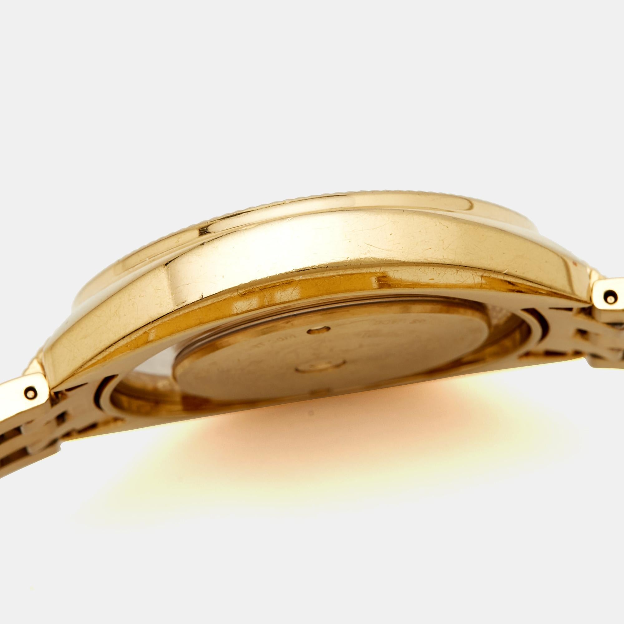 Versace White Yellow Gold Plated Spirit 86Q70D002S070 Women's Wristwatch 39 mm For Sale 4