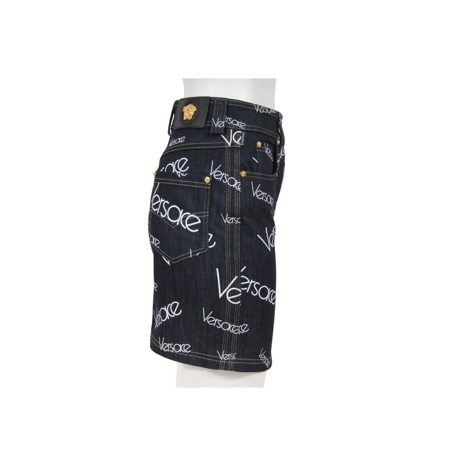 De las mujeres Versace Women Mini Jean Logo Skirt Size 44 Blue White Stretch Denim Medusa Head en venta