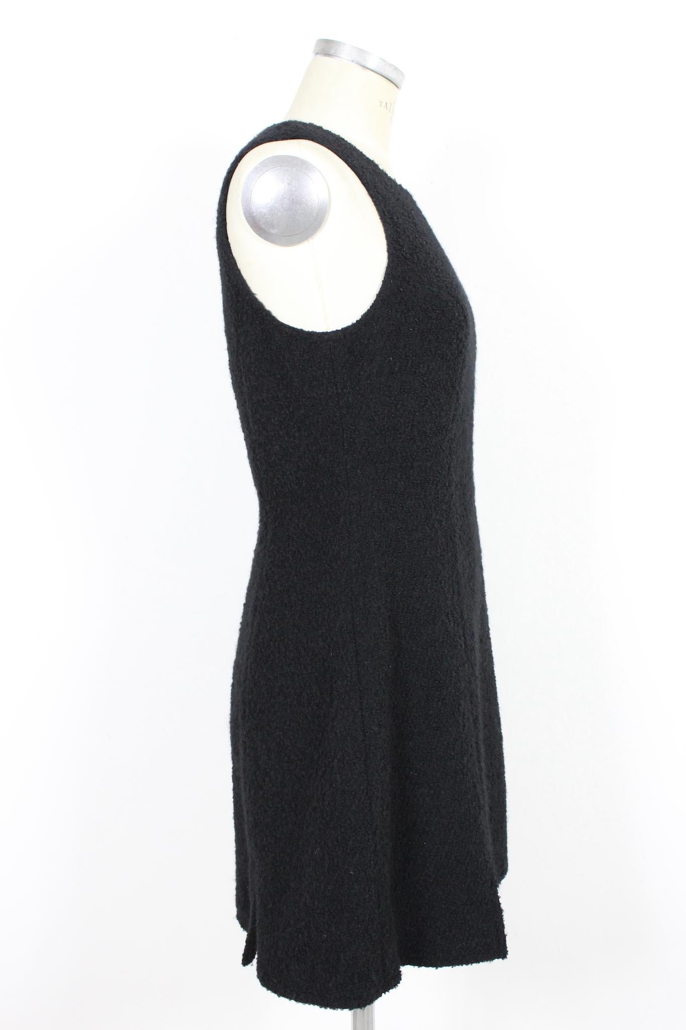 Versace Wool Vintage Little Black Dress 90s In Excellent Condition For Sale In Brindisi, Bt