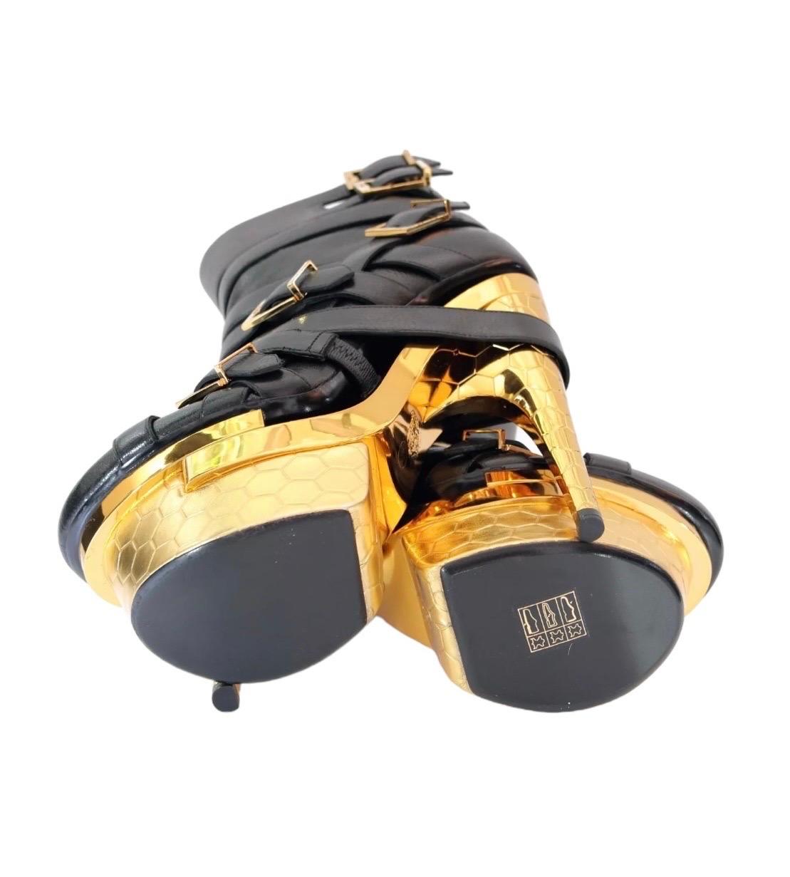 VERSACE x HAAS BROTHERS Dreifach-Plateau-Stiefeletten aus schwarzem Leder Bondage-Stiefeletten aus Leder 36 - 6 im Angebot 1